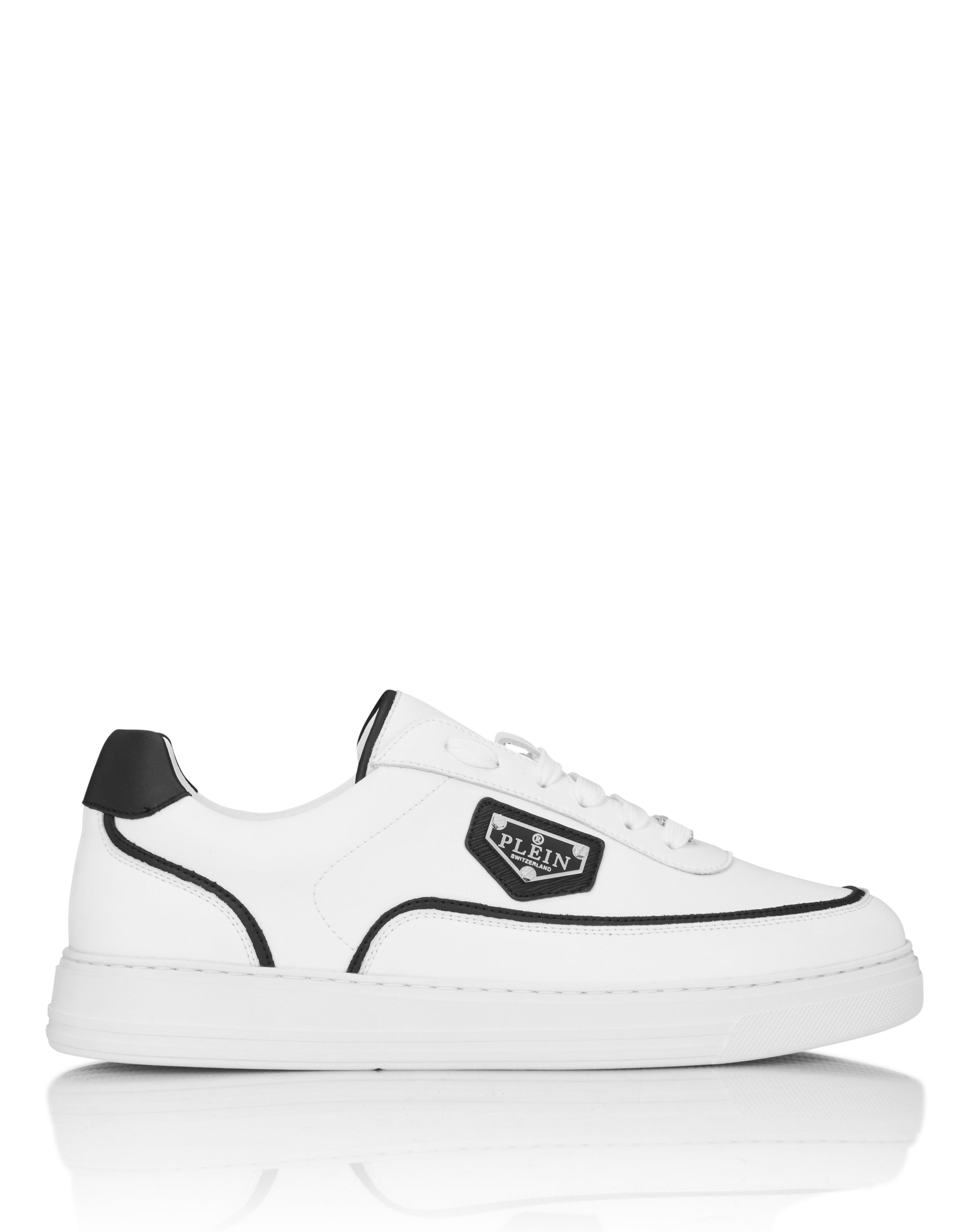 Low-Top Sneakers TRIANGLE