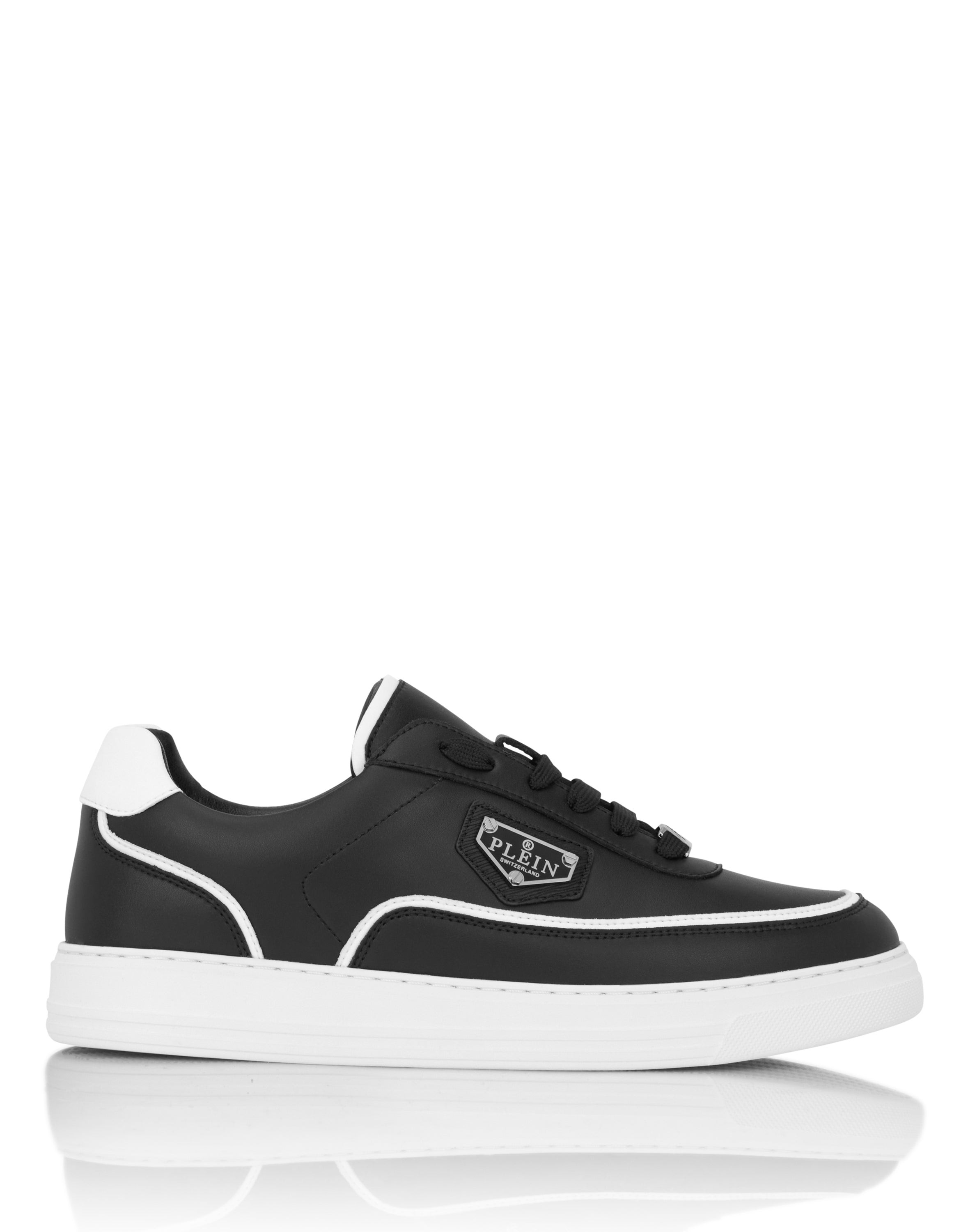 Low-Top Sneakers TRIANGLE