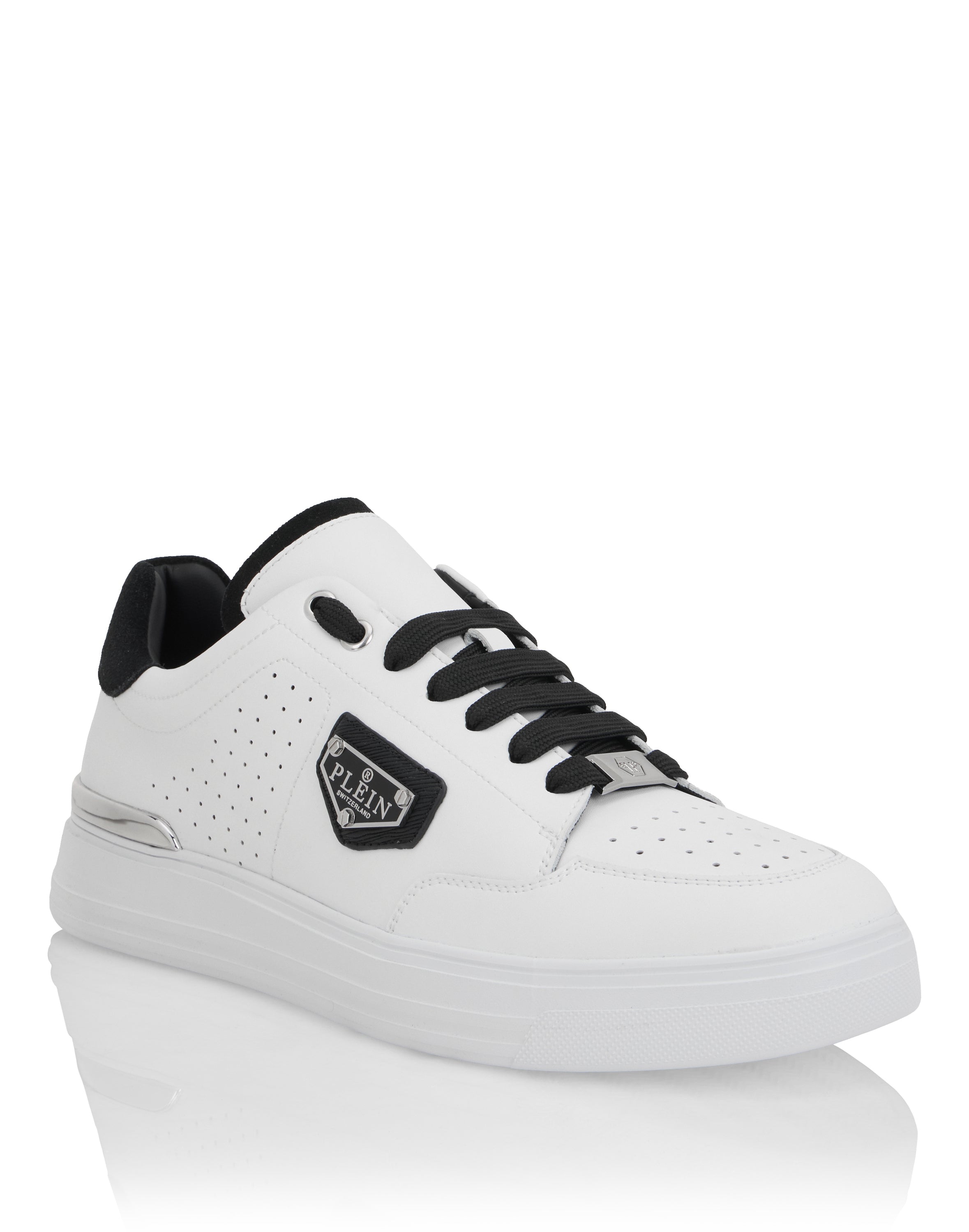 Low-Top Sneakers Triangle