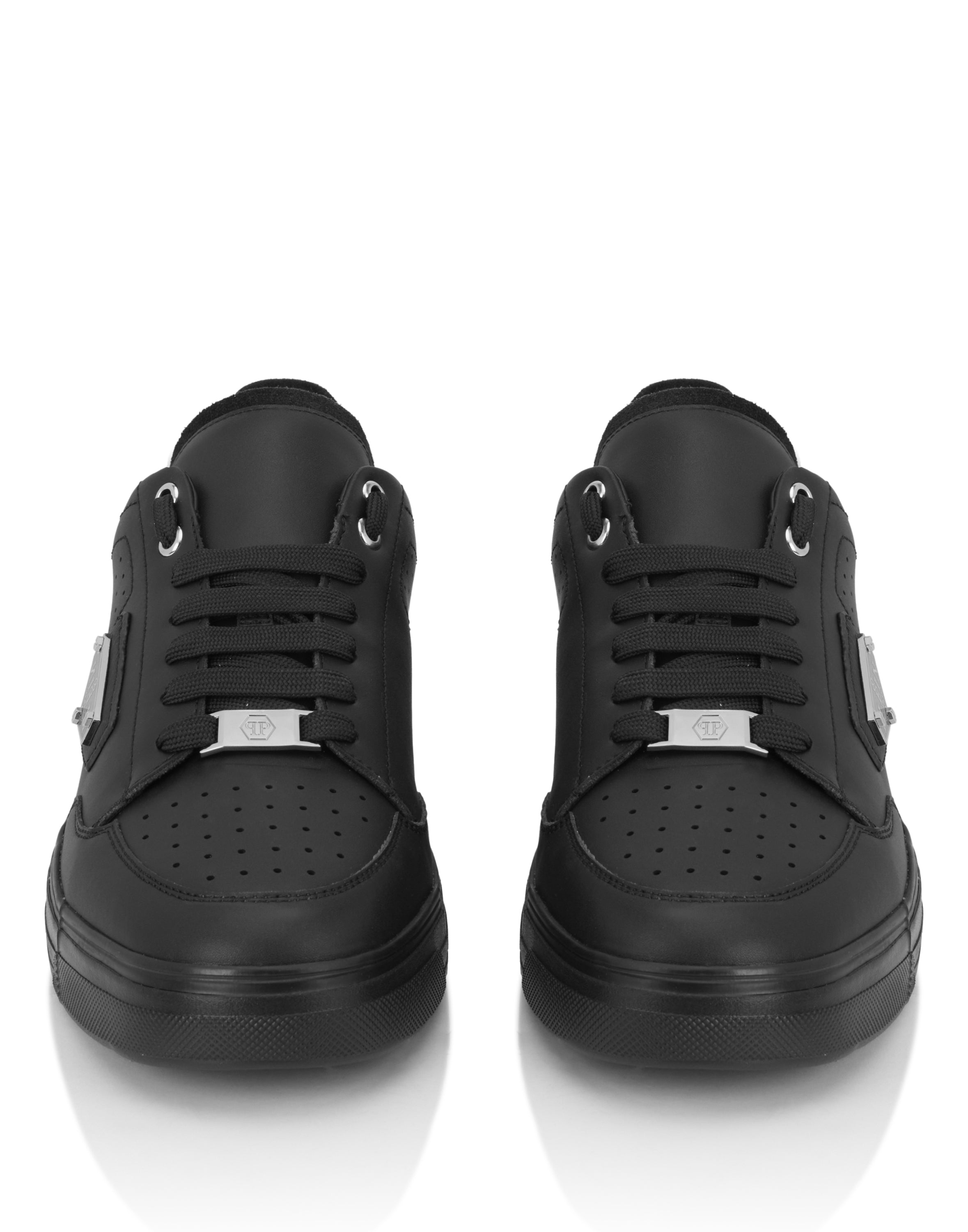 Low-Top Sneakers Triangle