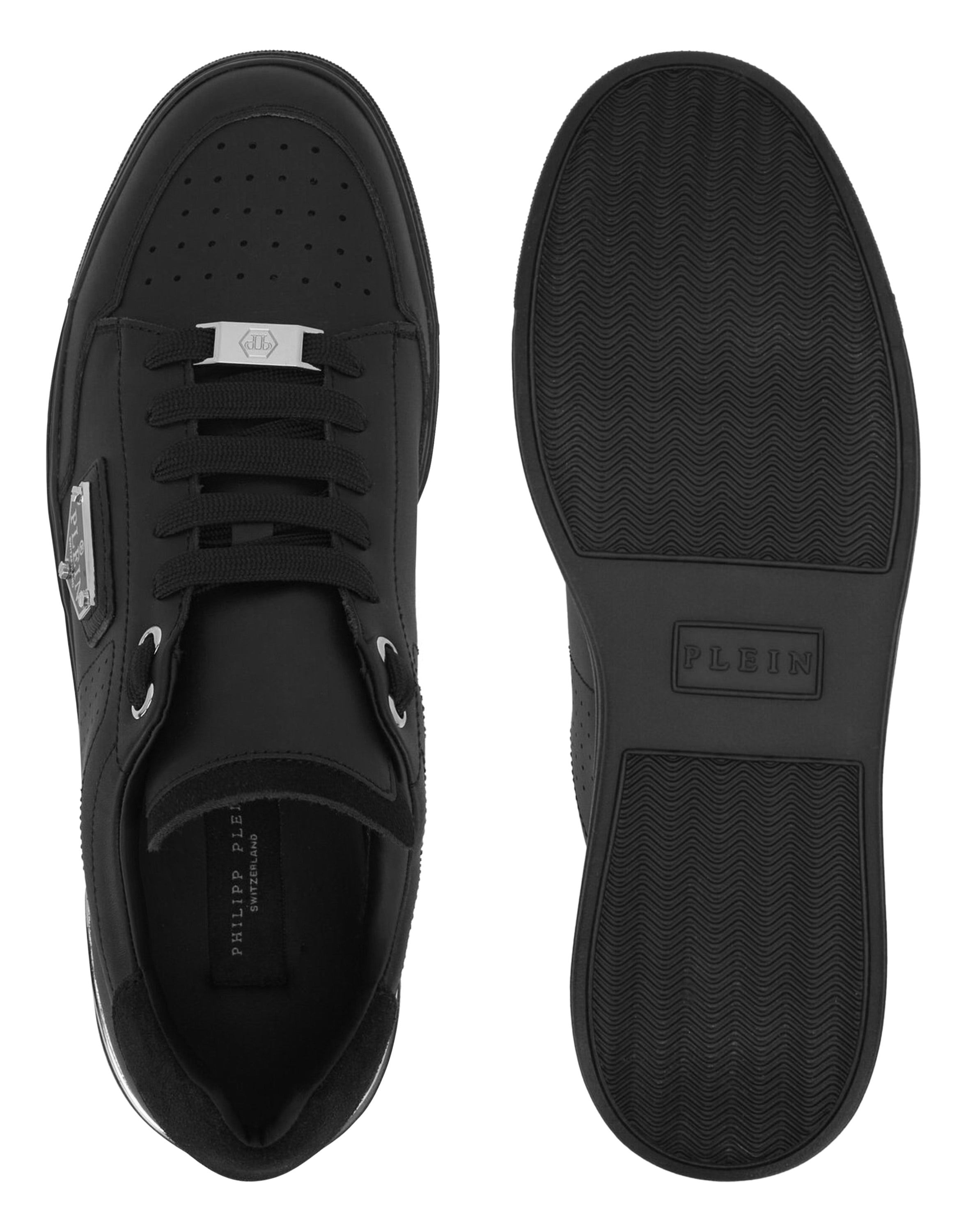 Low-Top Sneakers Triangle