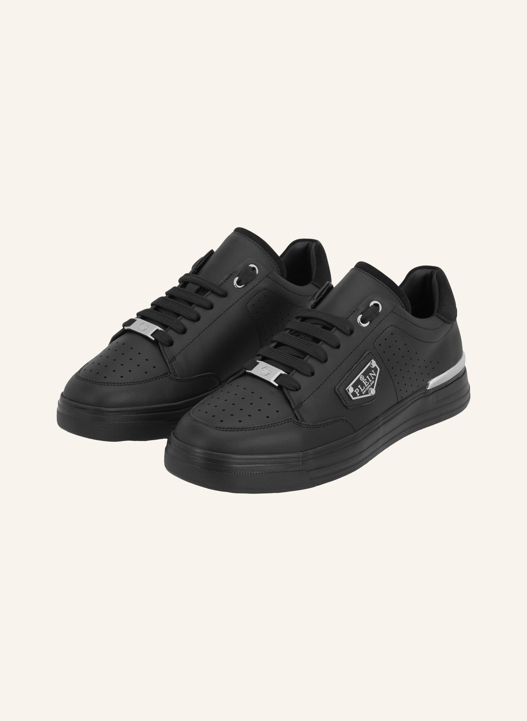 Low-Top Sneakers Triangle