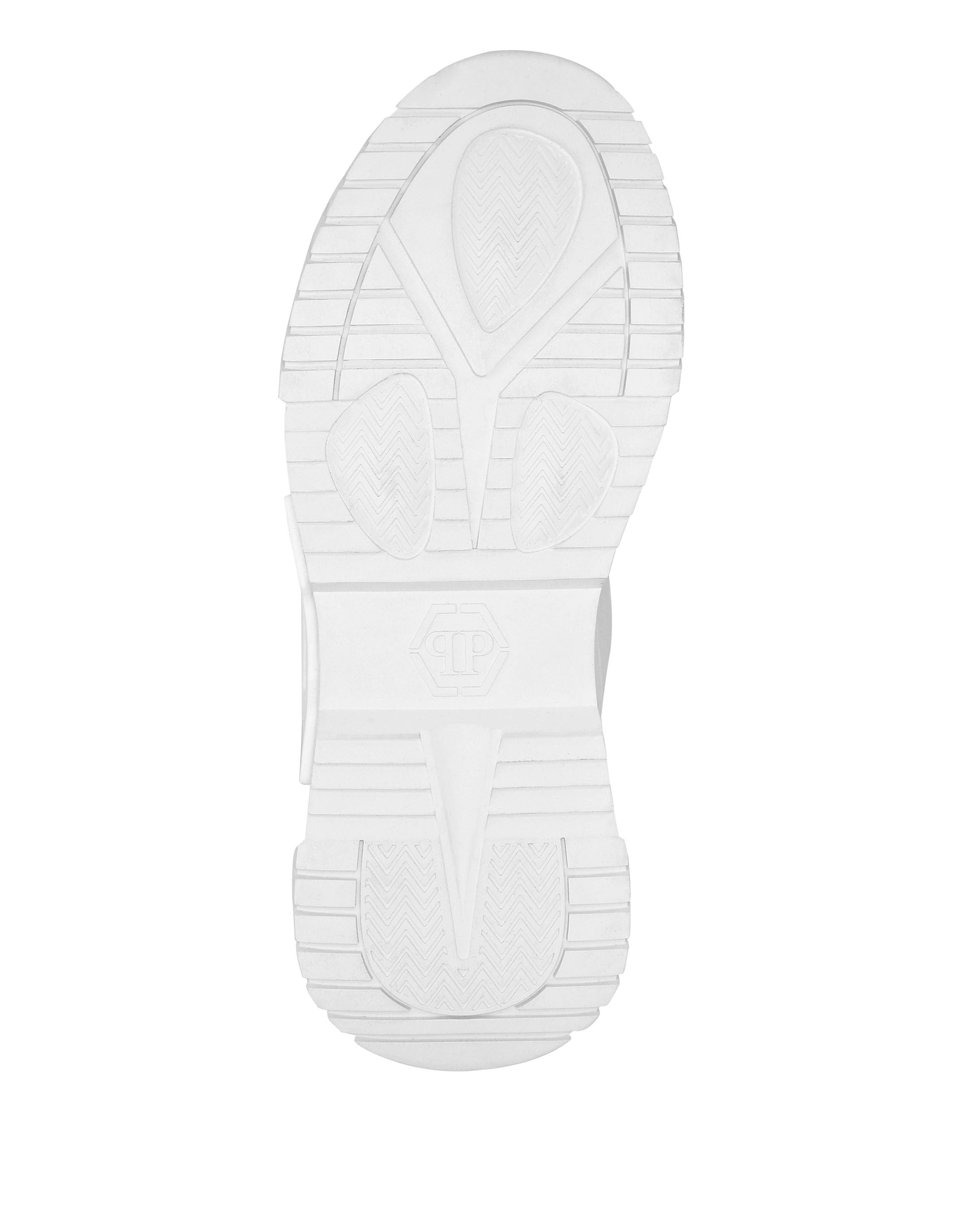 Low-Top Sneakers Predator