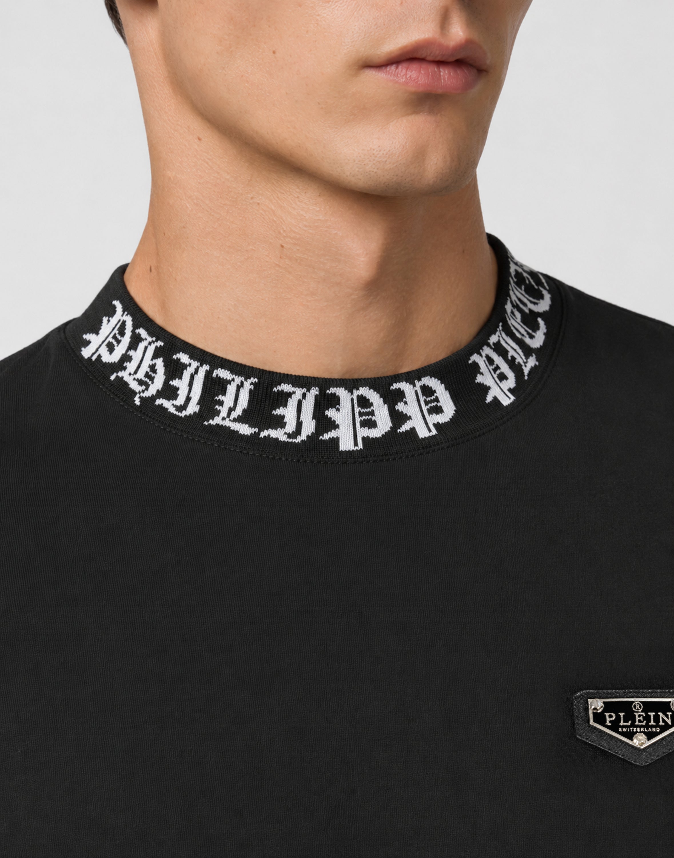 T-Shirt Round Neck Ss