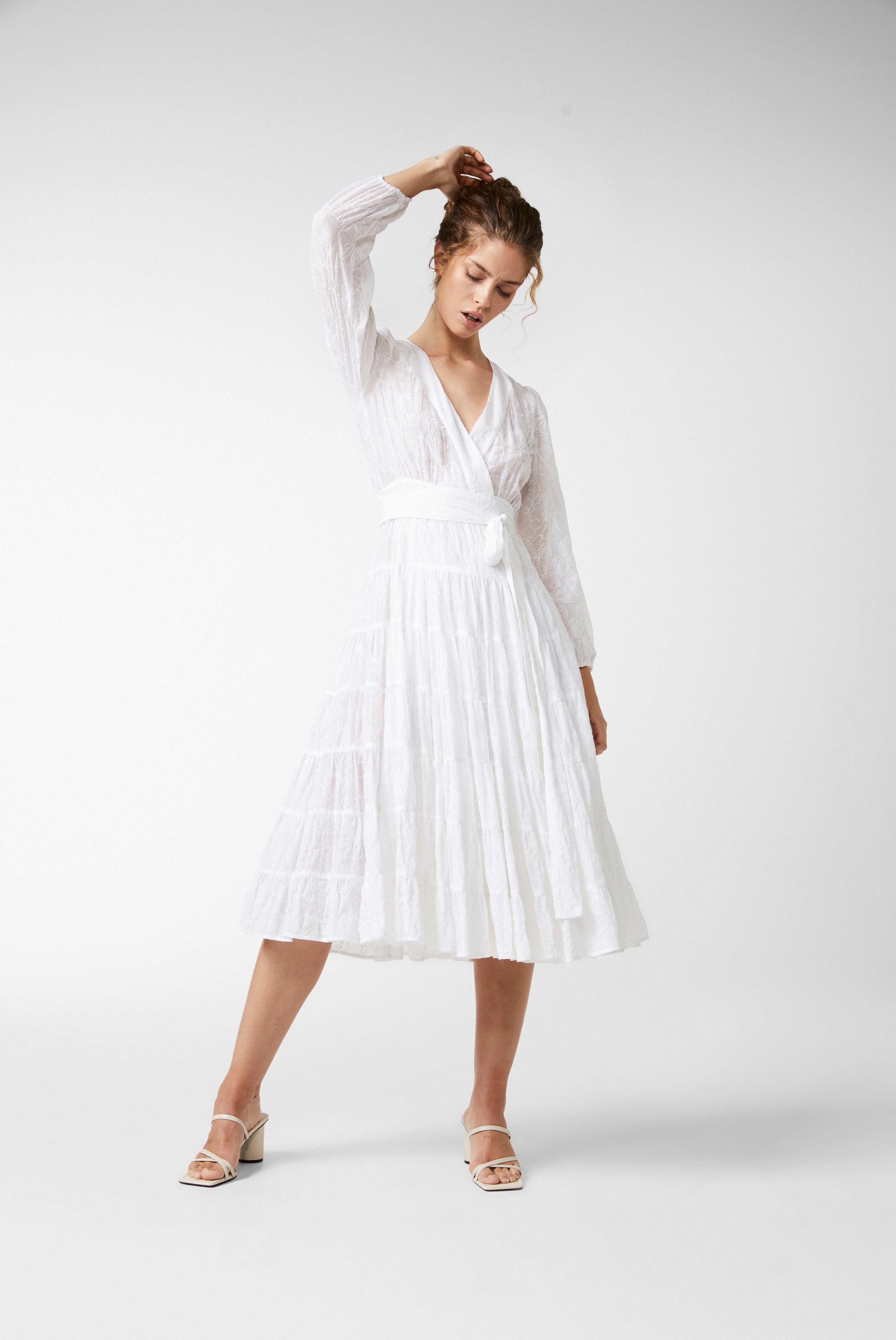 Van Laack-Midi-Wickelkleid mit Puffärmeln mit Seide und Baumwolle-Kleider & Röcke-Black-Deal-Outlet-by-ARCHIVIST