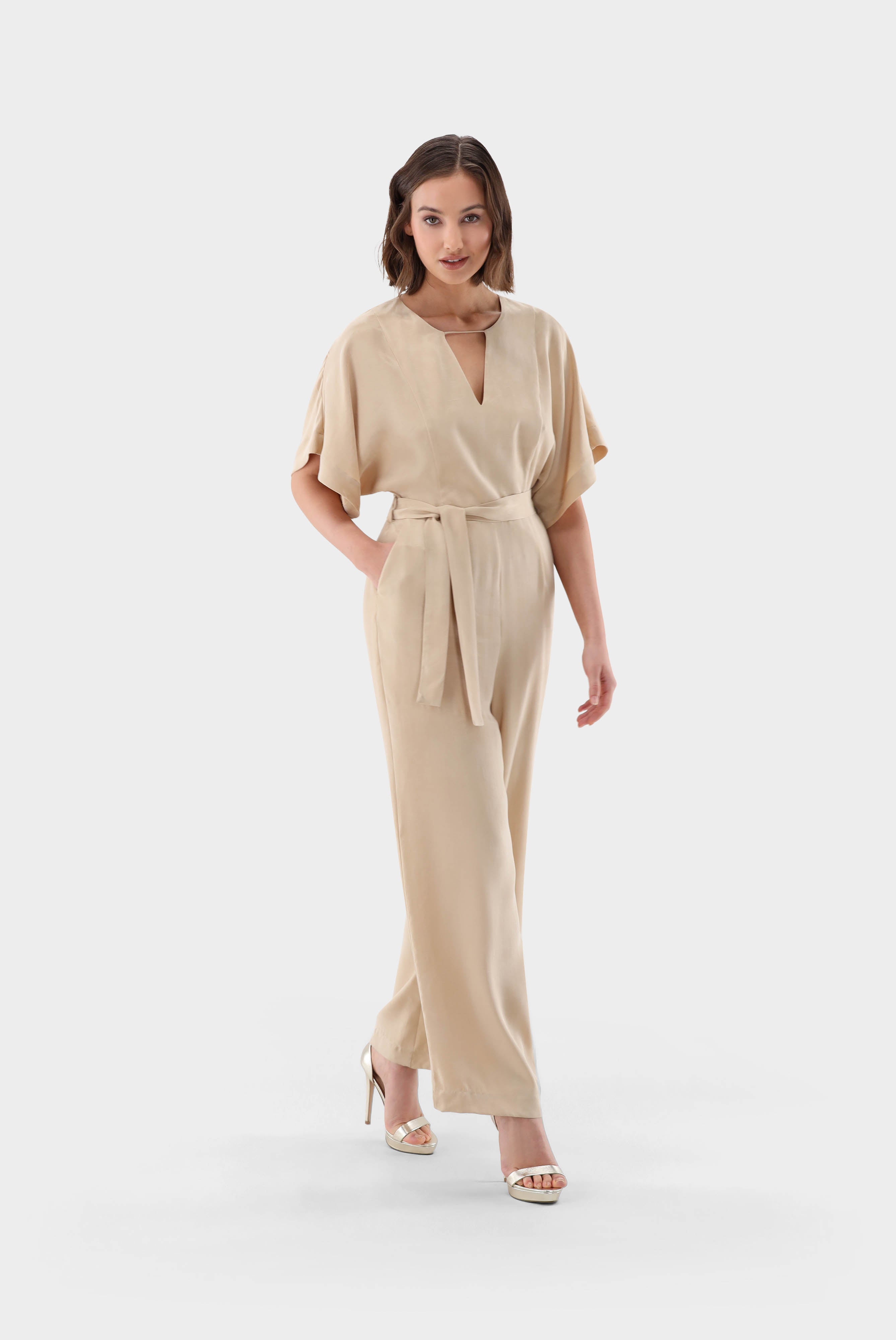 Jumpsuit mit weiten Ärmeln