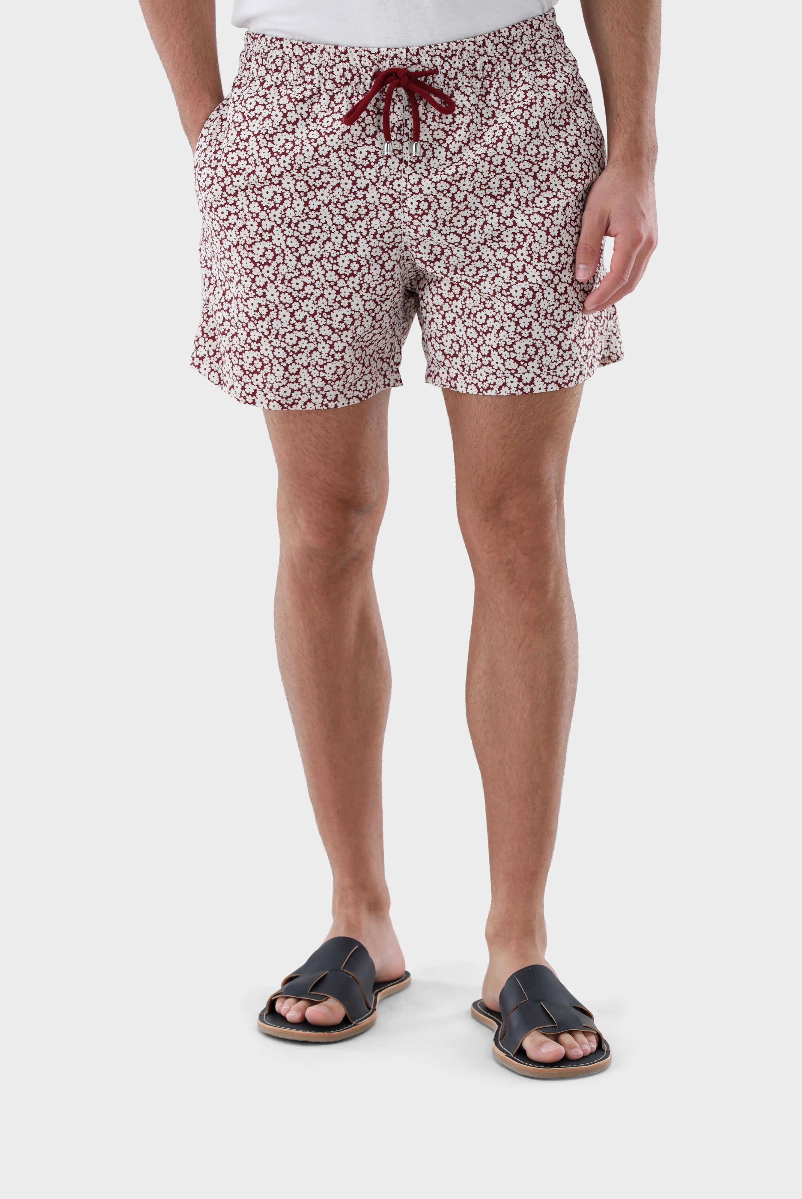 Badehose mit Blumenmuster