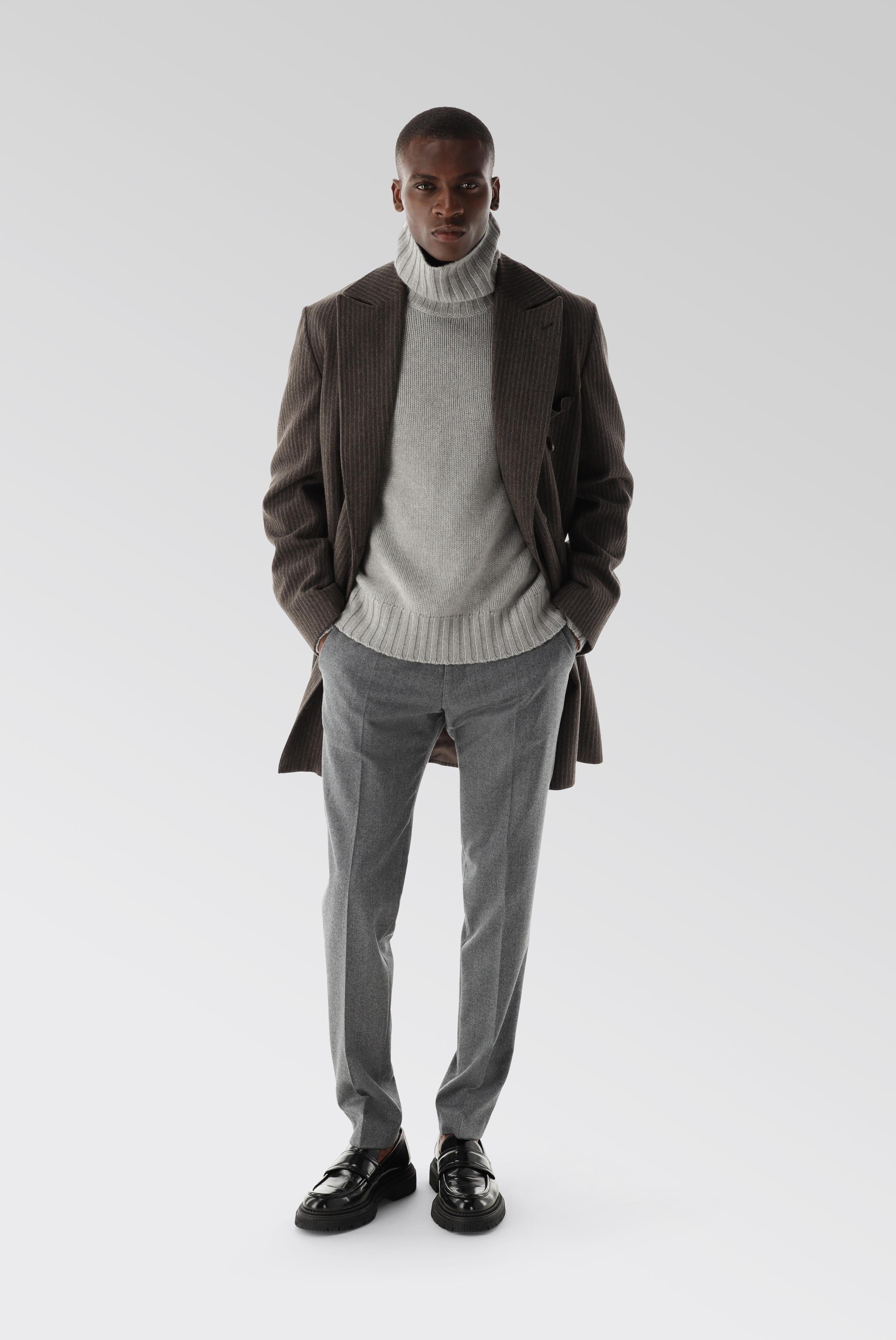 Double-breasted coat made of wool corduroy