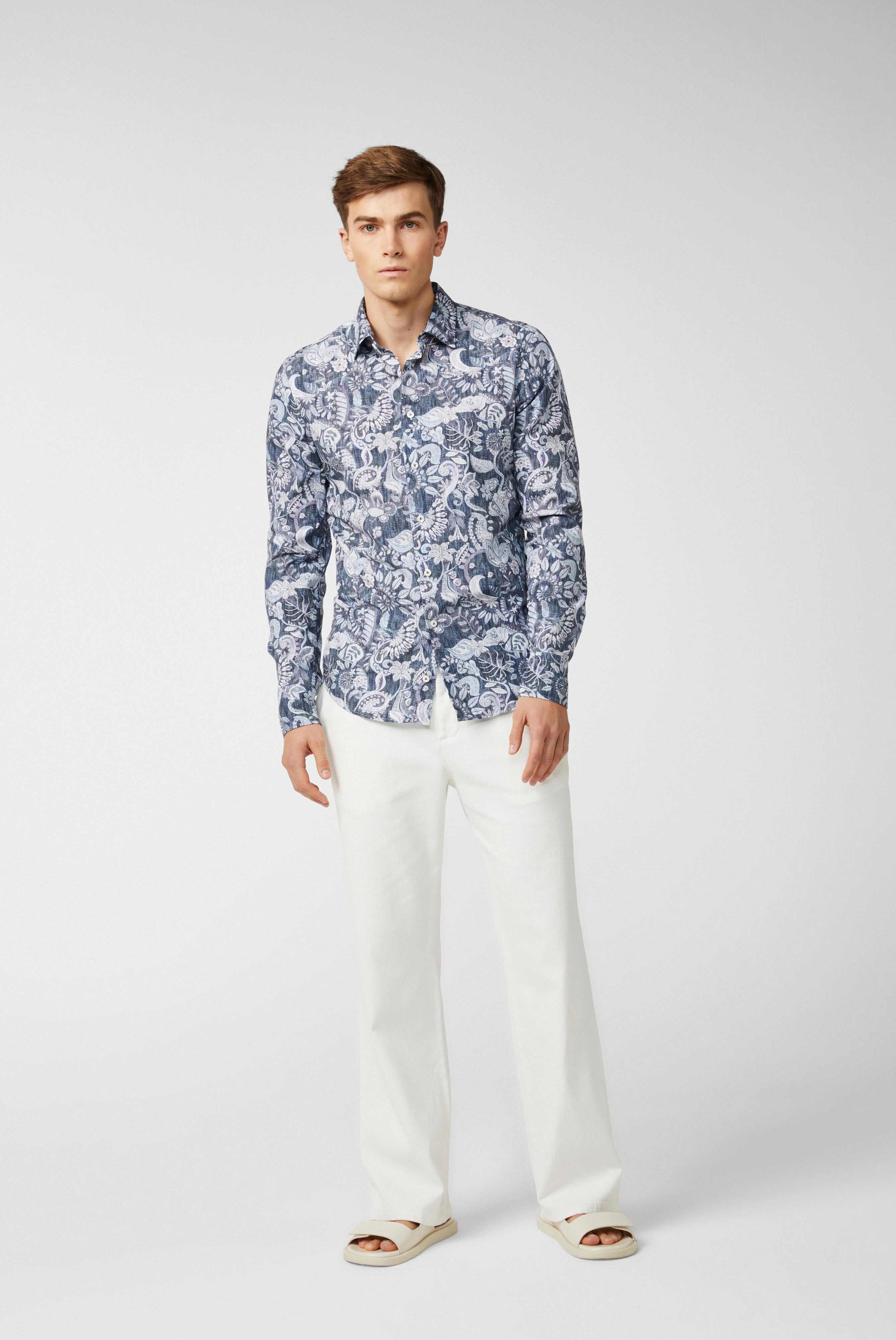 Poplin shirt with paisley print in denim look