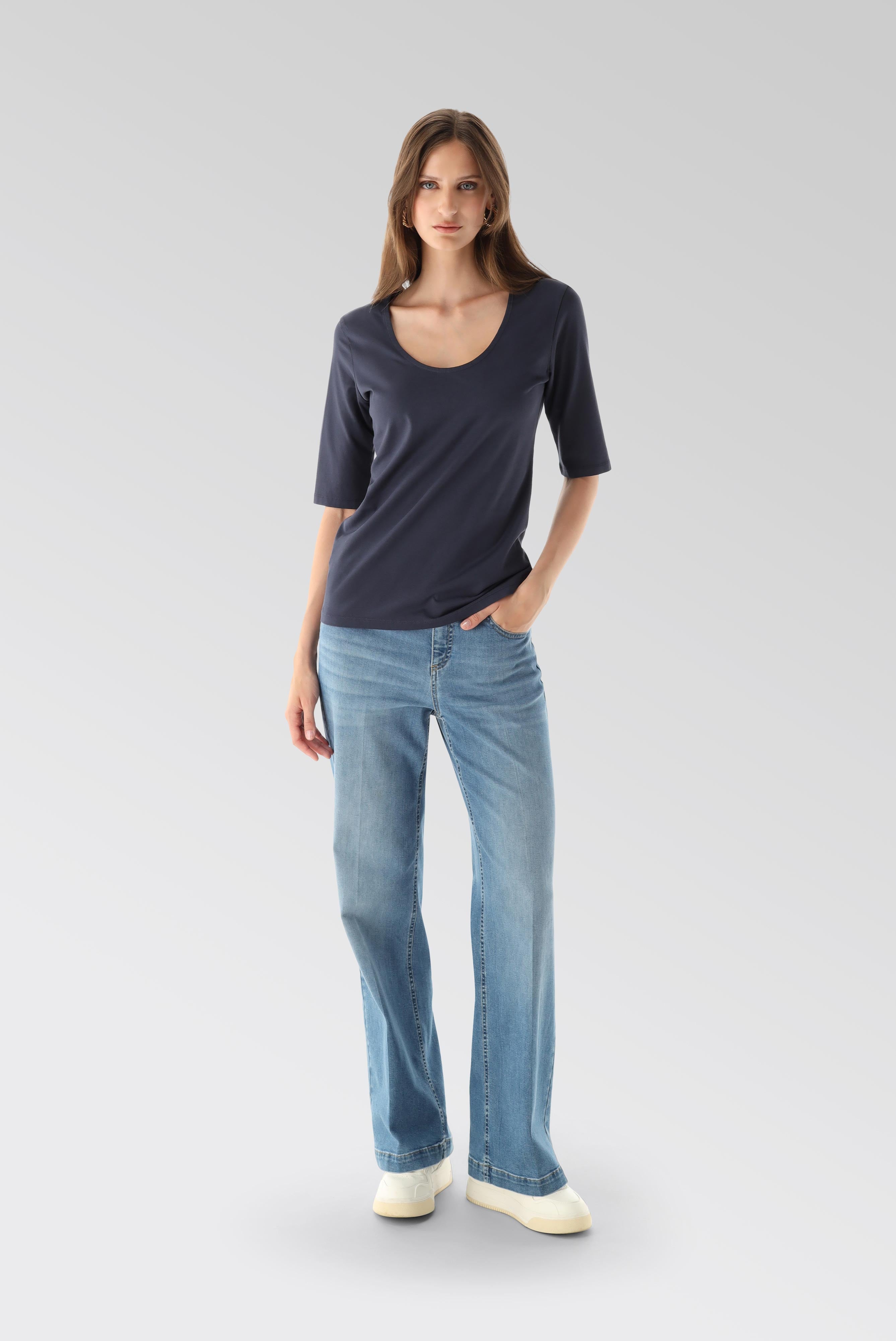 Urban Jersey T-Shirt mit weitem Ausschnitt