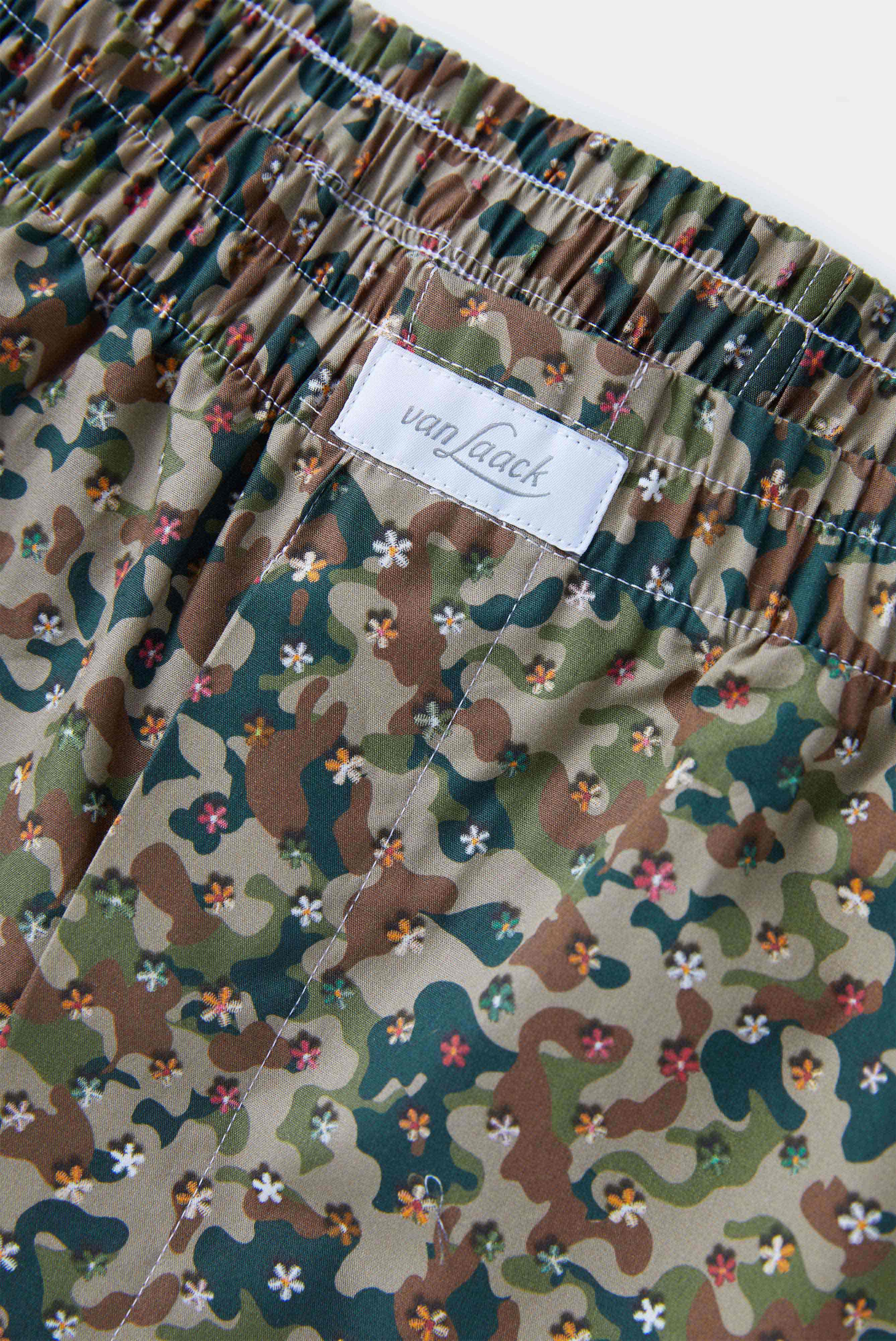 Bequeme Boxershorts mit Camouflage Grün