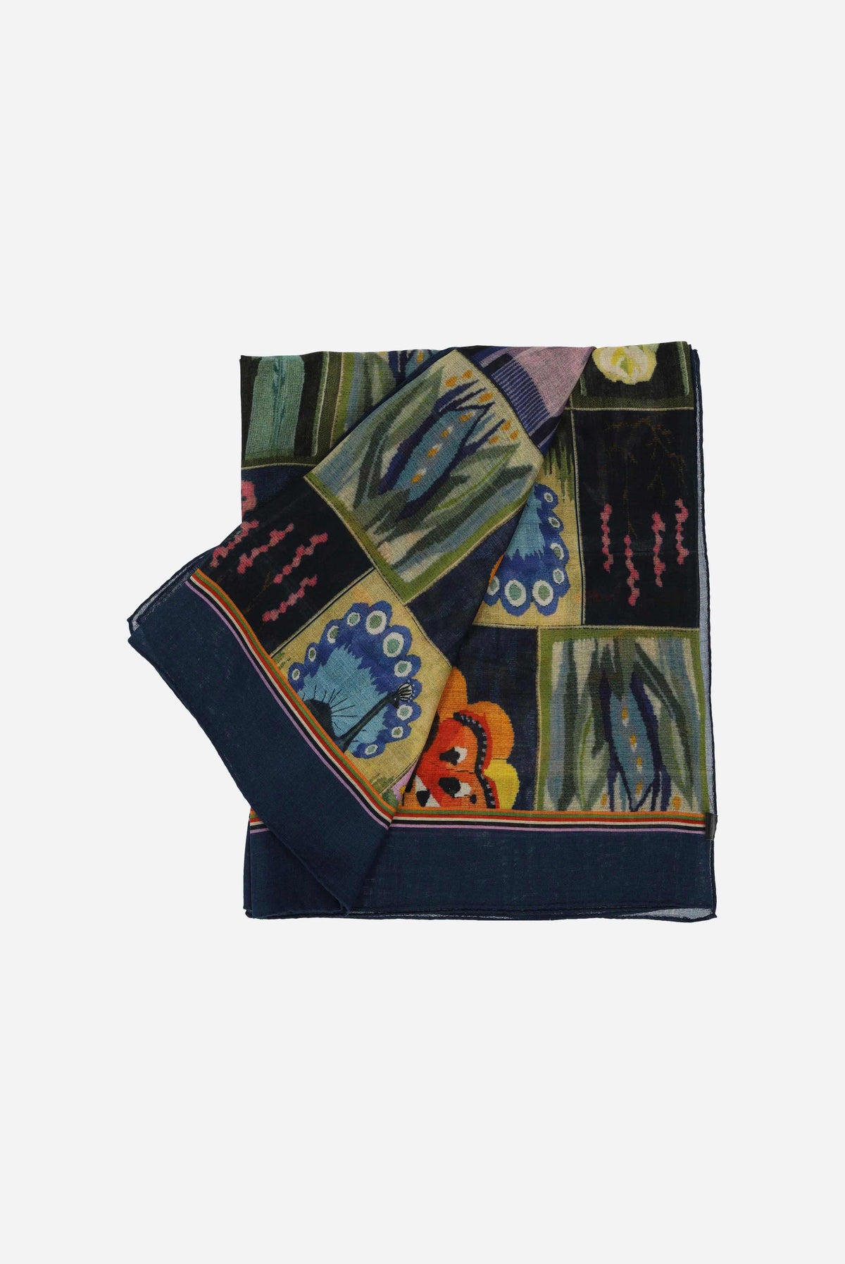 Maxi scarf made from a viscose-wool blend