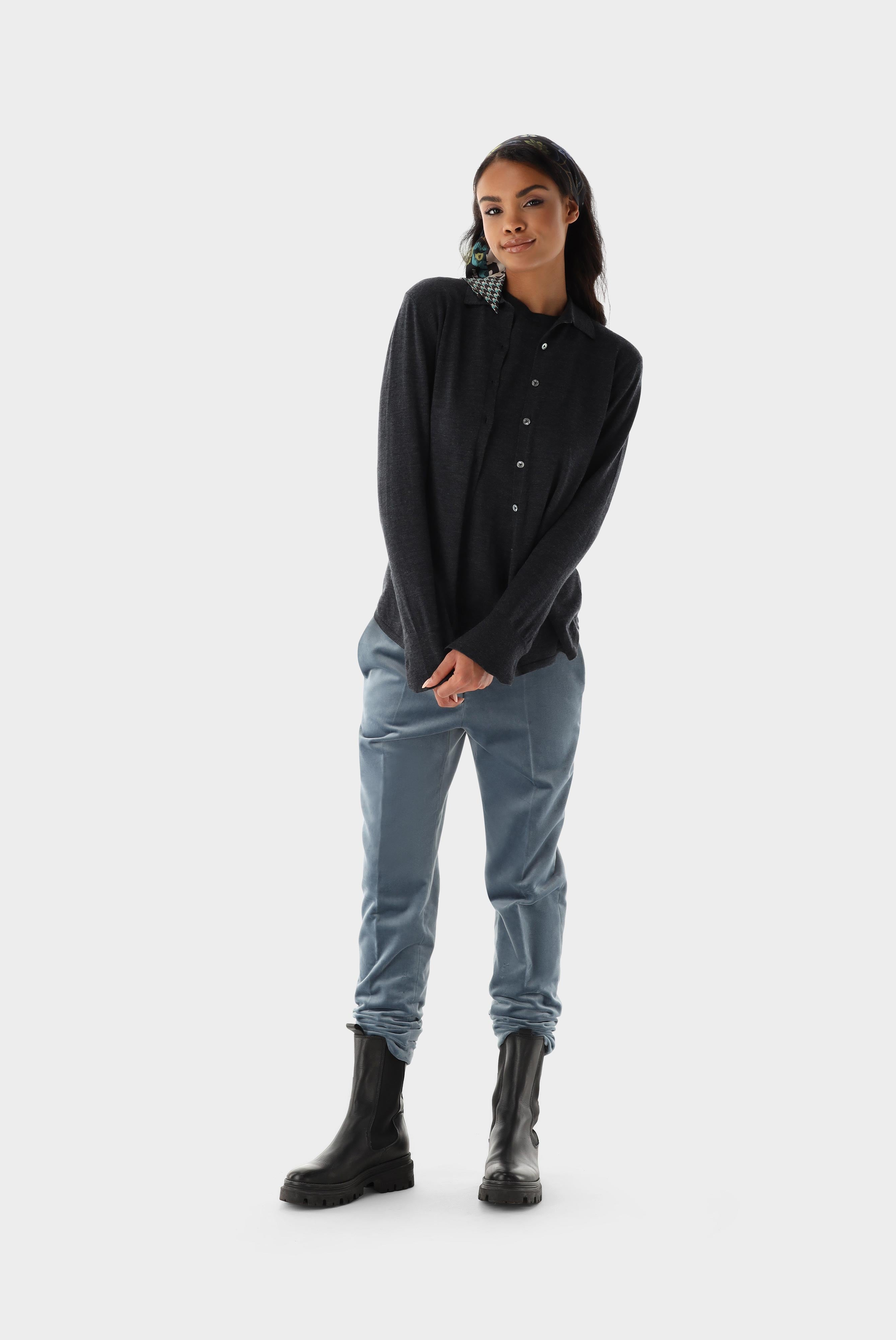 Knitted blouse made from ultra-fine merino wool