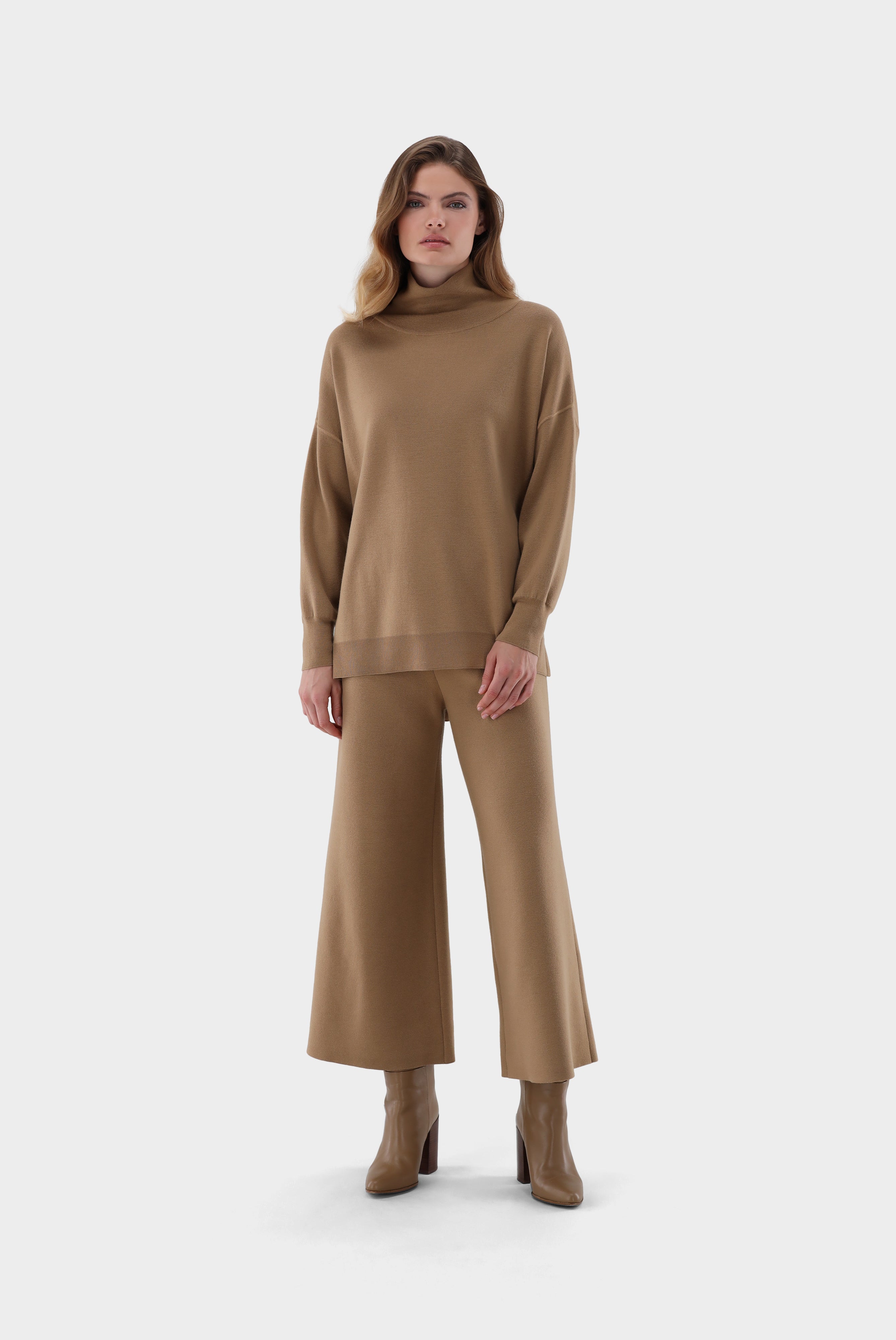 Oversized Rollkragenpullover aus Merinowolle