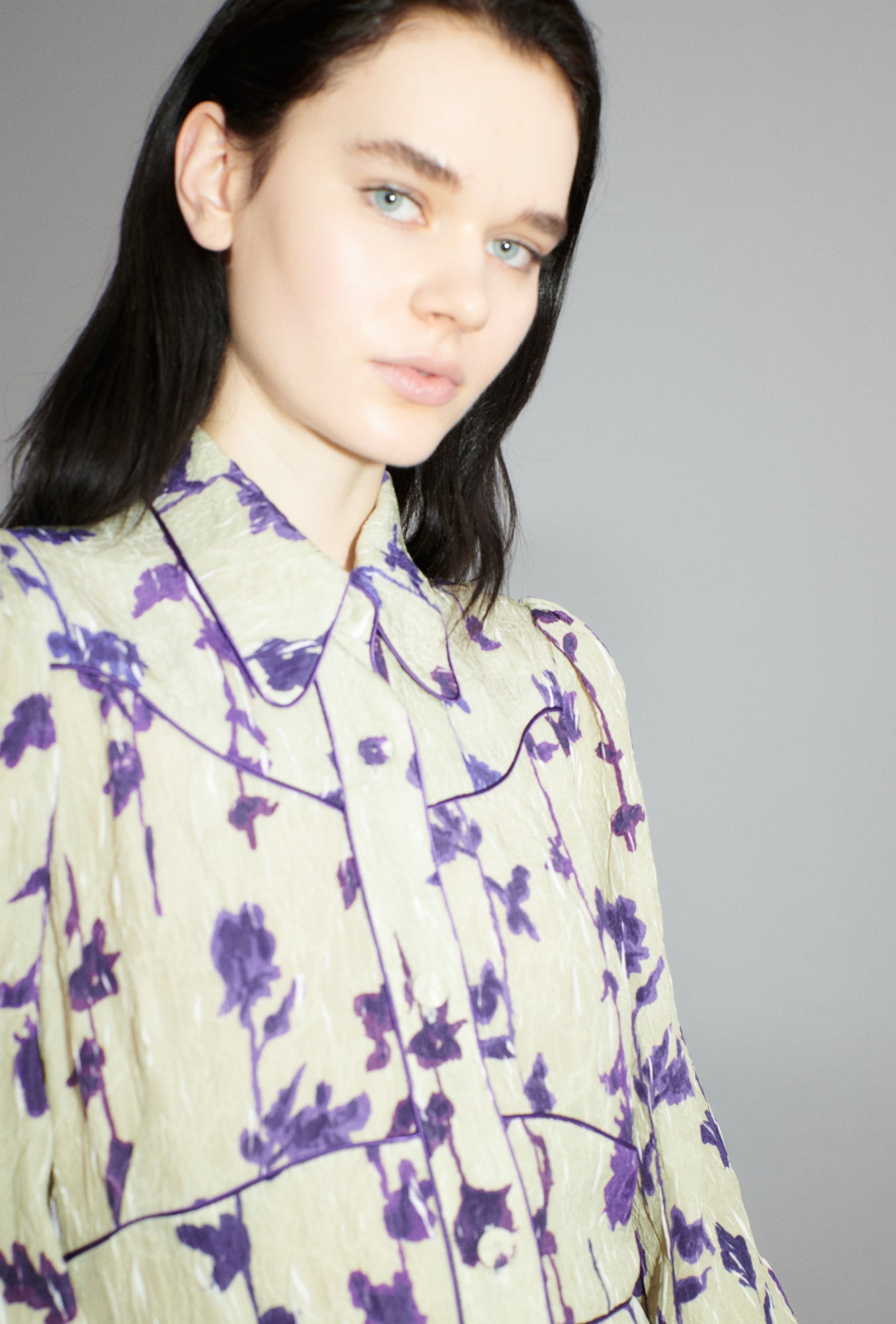 Flower Items on Crushed Crepe Kleid-Kleider & Röcke-Odeeh-ARCHIVIST