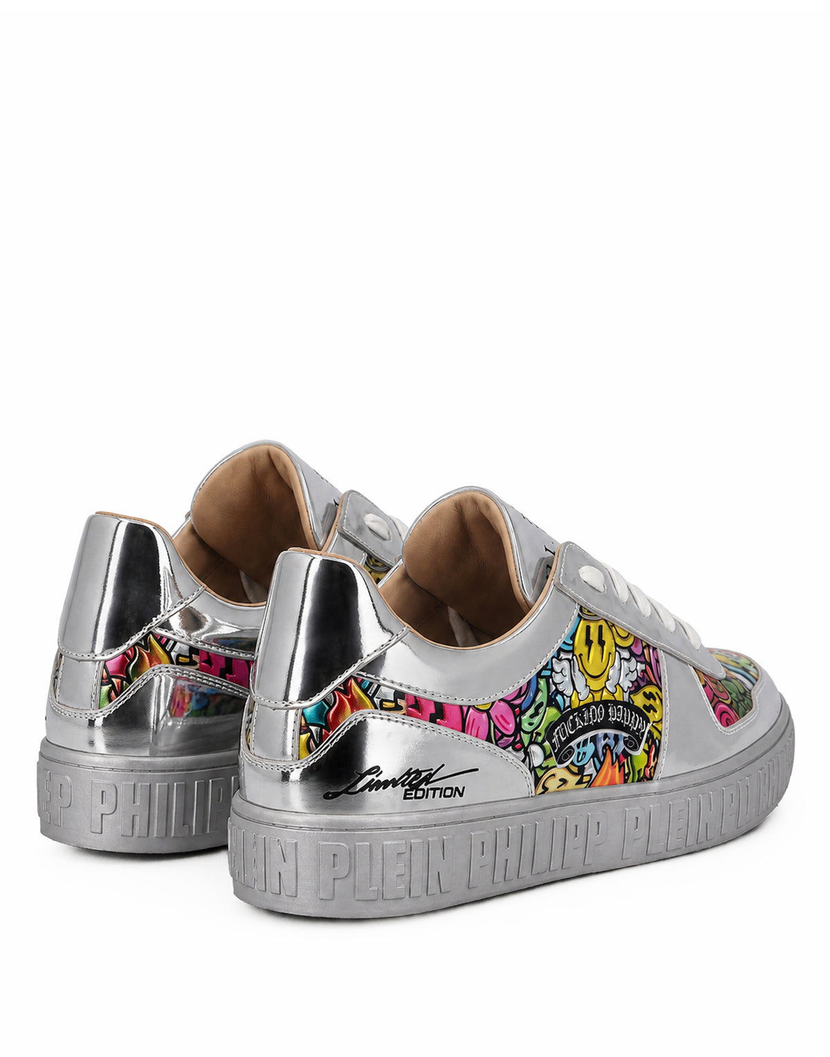 Lo-Top Sneakers Smile All Over