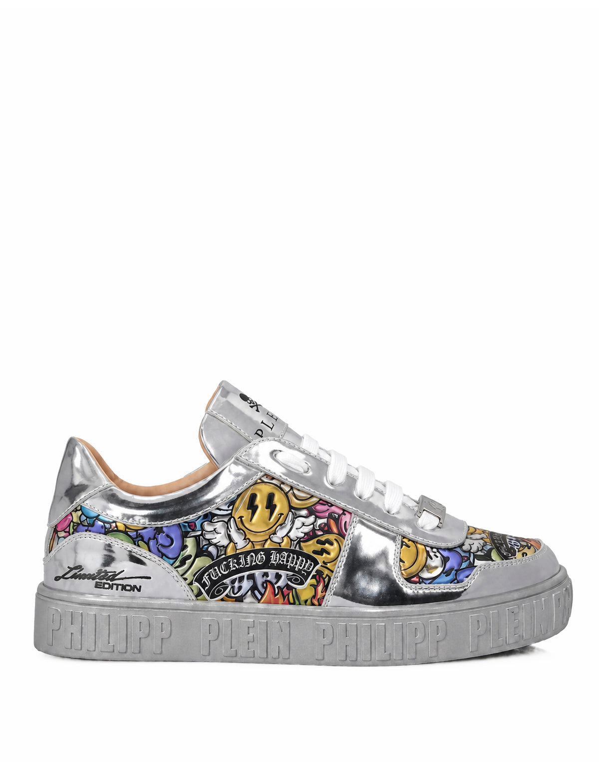 Lo-Top Sneakers Smile All Over