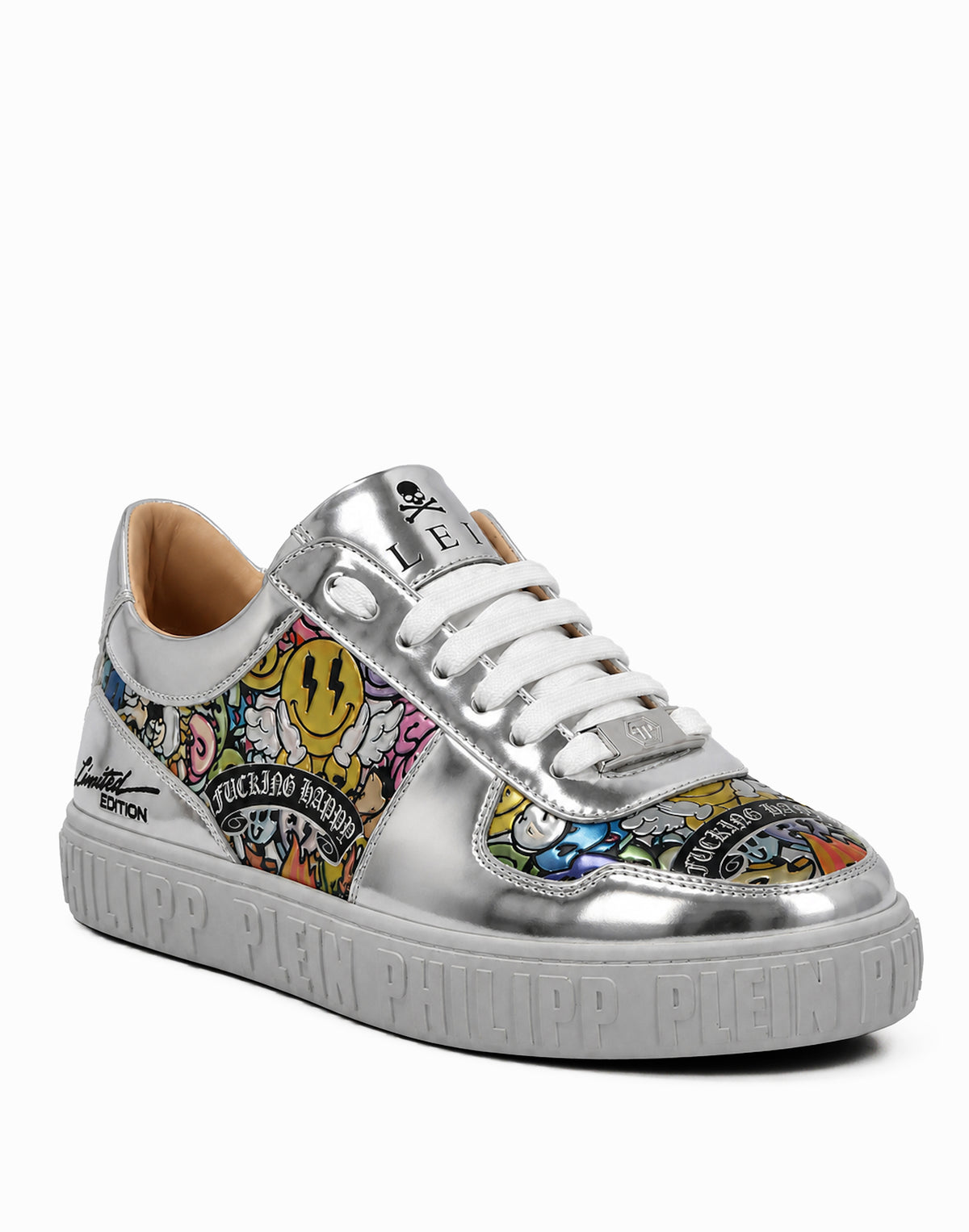 Lo-Top Sneakers Smile All Over