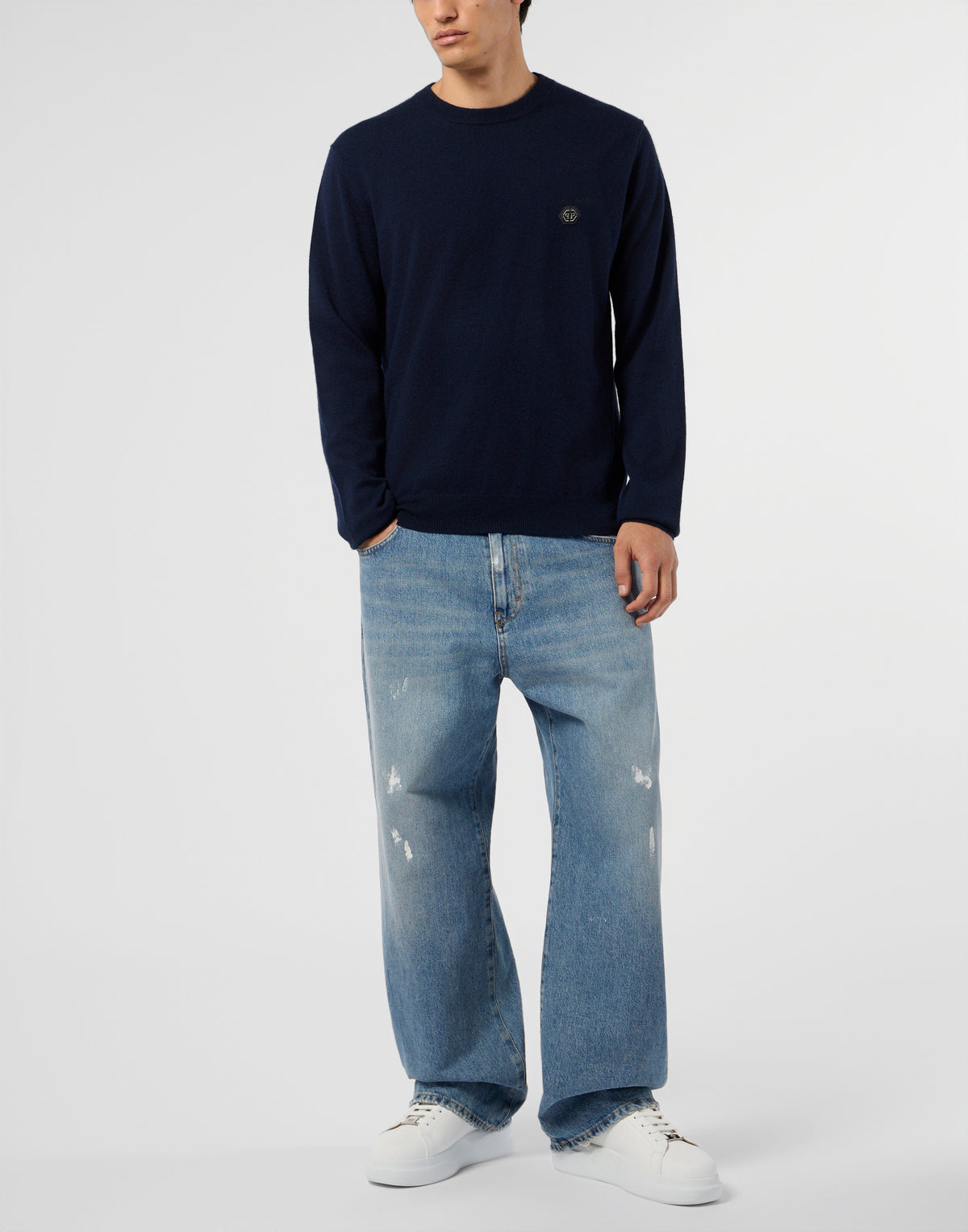 Round Neck Pullover Greatness