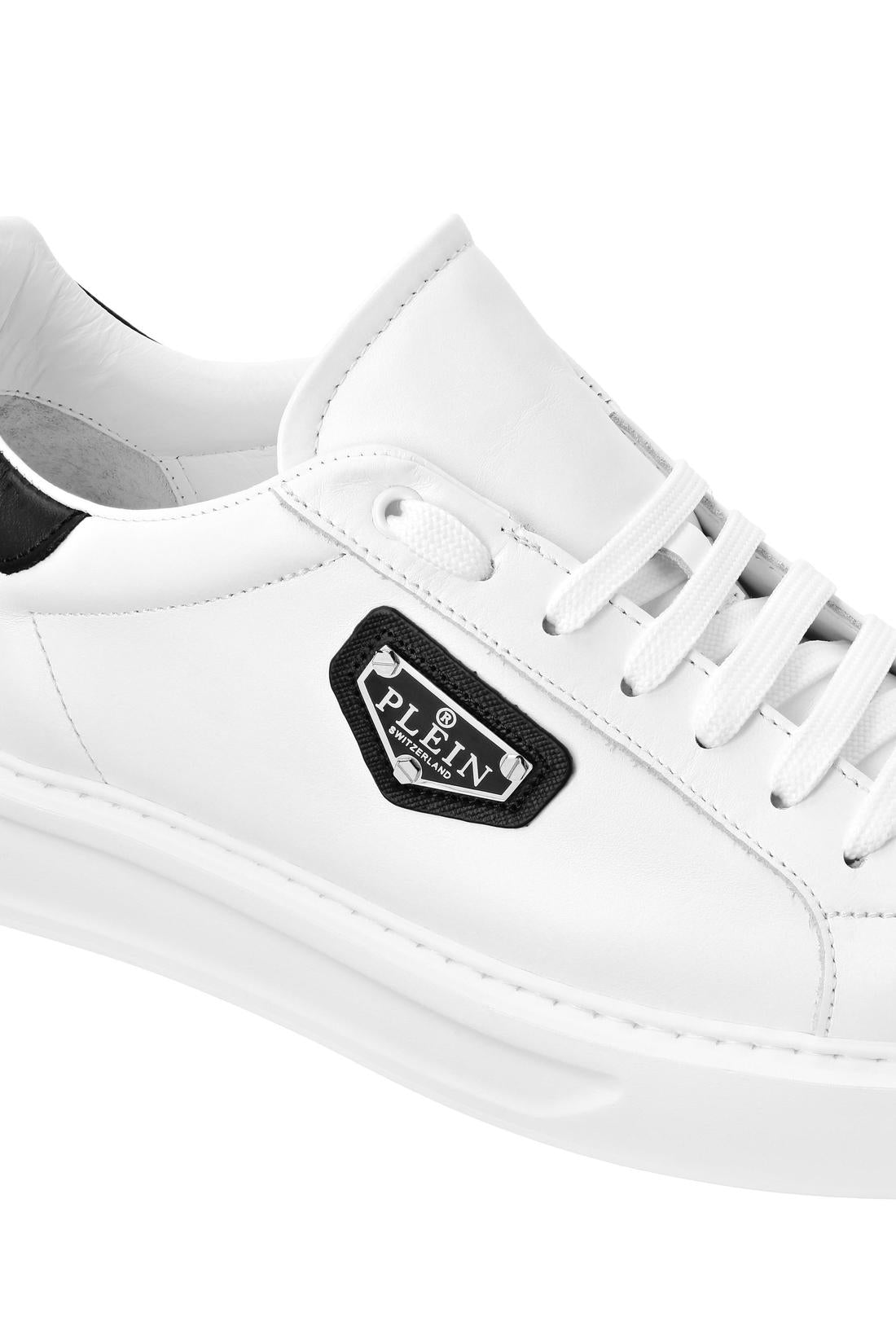 Low-Top Sneakers Titan Plein
