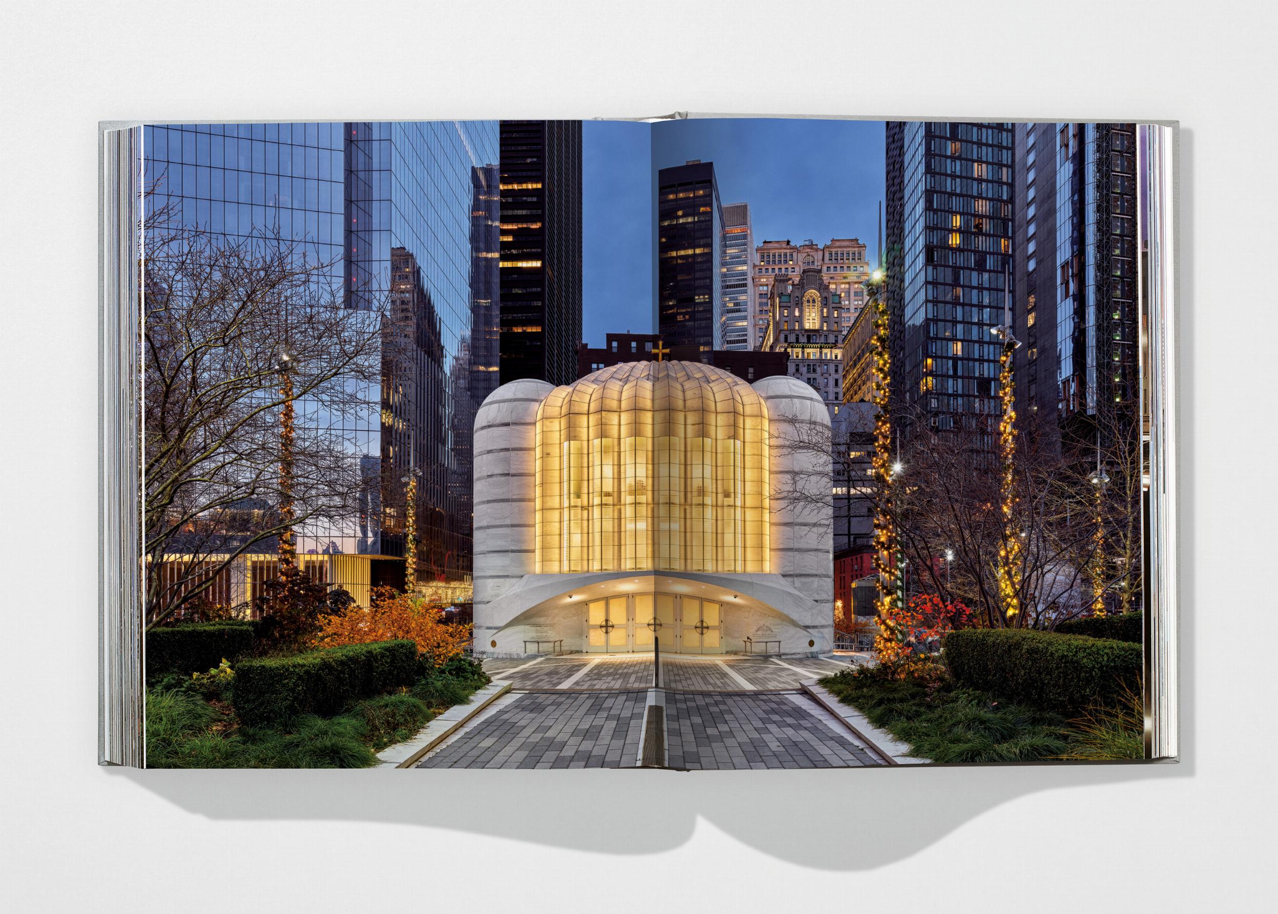 Taschen-Calatrava. Complete Works 1979–Today (German, French, English)-Architektur & Design-Black-Deal-Outlet-by-ARCHIVIST