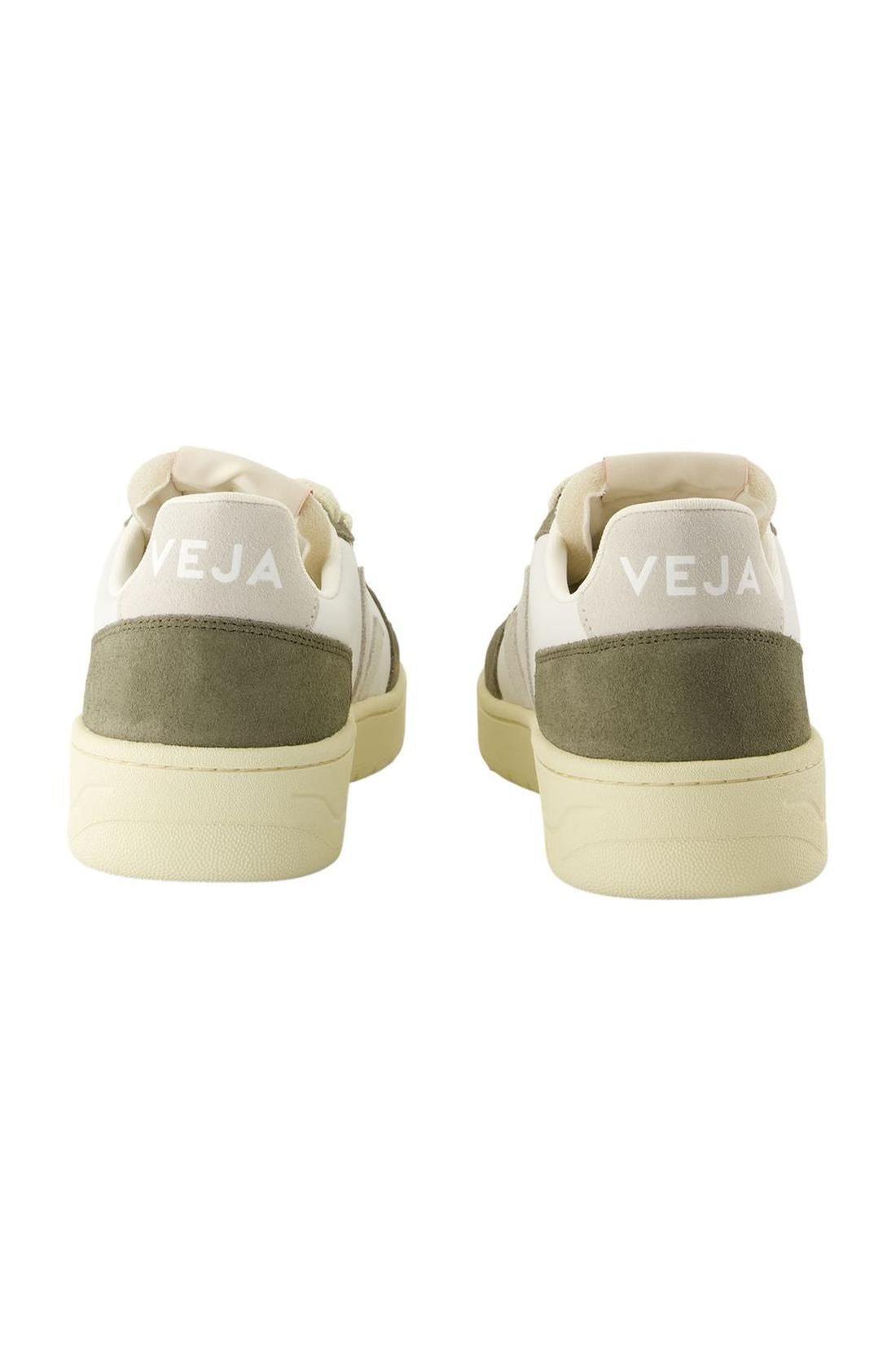 Sneakers V 82 - Veja - Leather - White