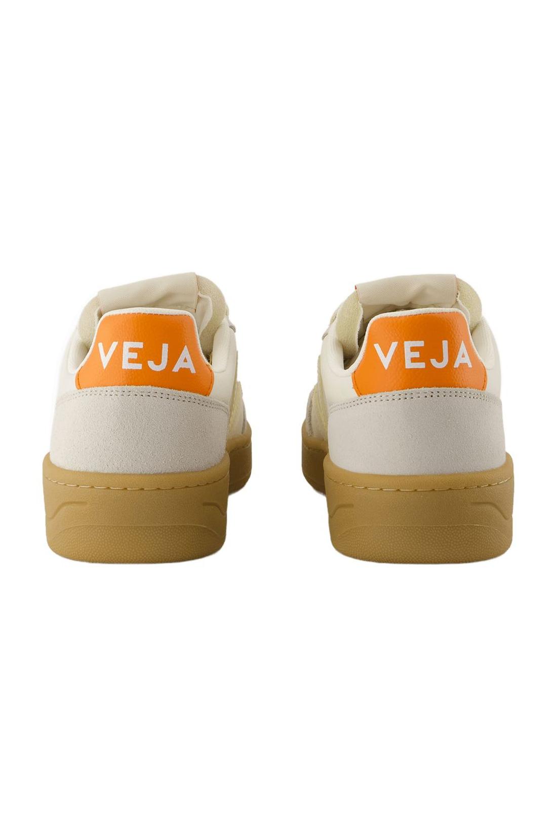 Sneakers V 82 - Veja - Leather - White