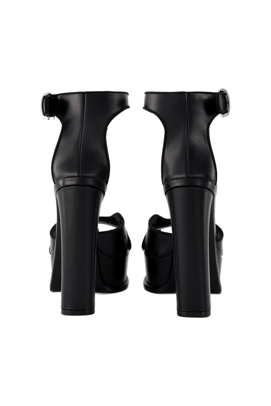 Pumps aus Leder Schwarz / Silber