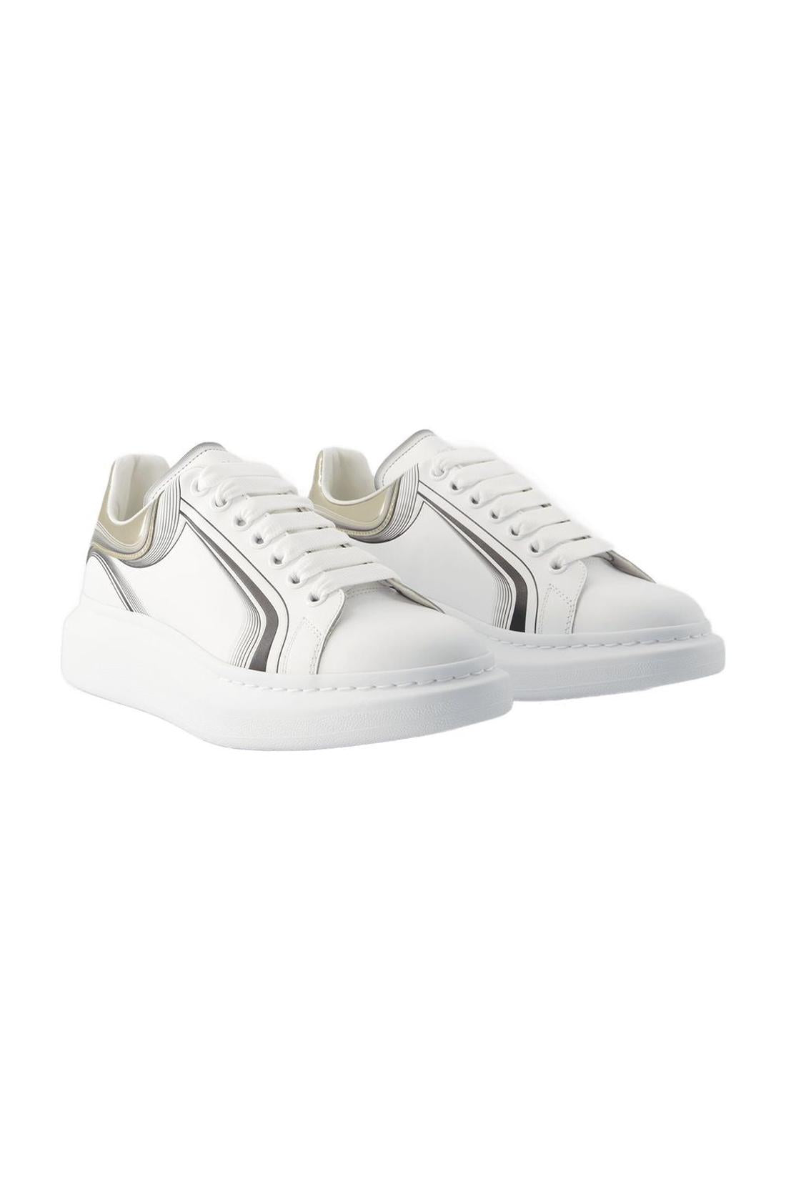Oversized Sneakers - Alexander Mcqueen - Leder - Weiß/Vanille