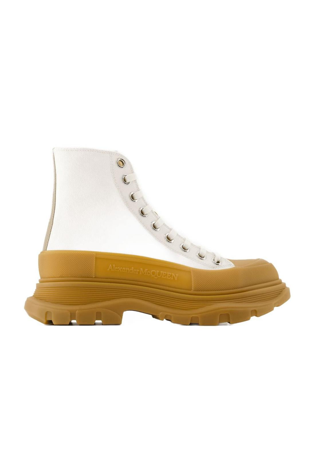 Tread ankle boots - Alexander McQueen - Leather - Beige