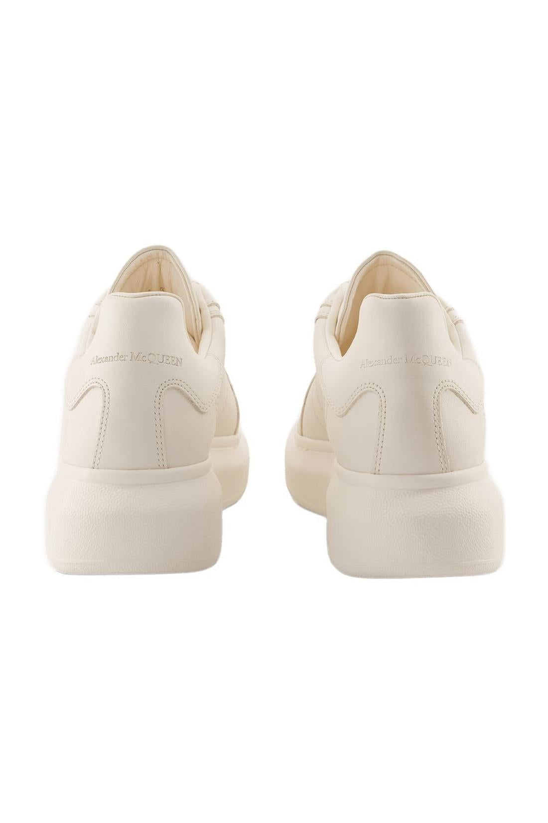 Oversized Sneakers - Alexander Mcqueen - White - Leather