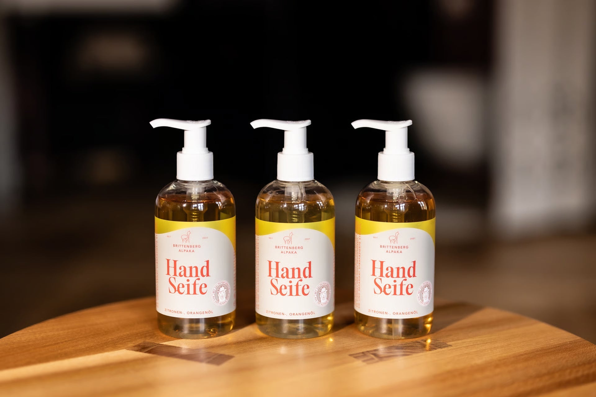 Verdancia-Brittenberg Alpaka-Kosmetik - Alpaka Handseife Orange & Zitrone-Seife-Black-Deal-Outlet-by-ARCHIVIST