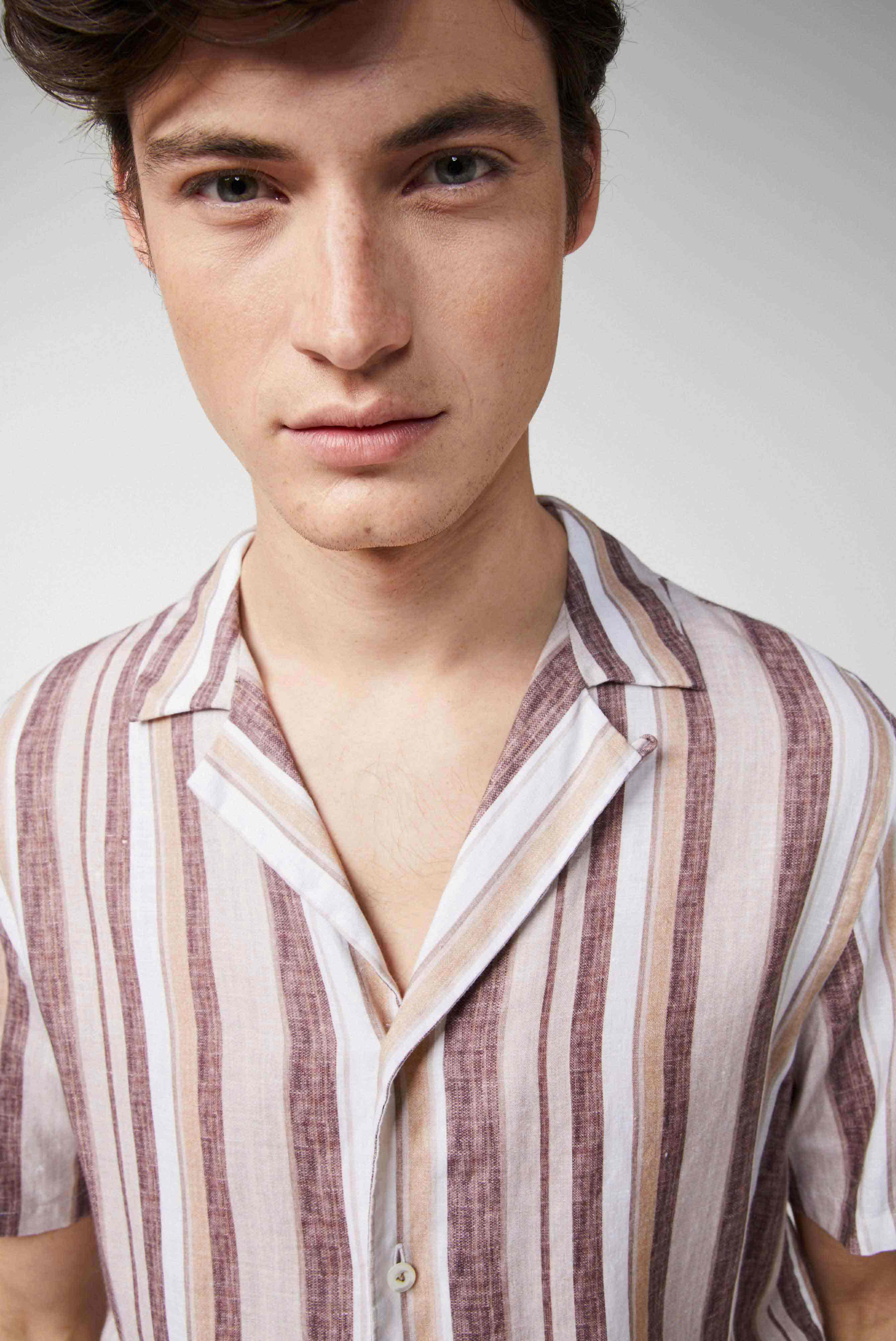 Van Laack-Mehrfarbig gestreiftes kurzärmliges Hemd aus Leinenstoff Beige-Hemden & Blusen-Black-Deal-Outlet-by-ARCHIVIST