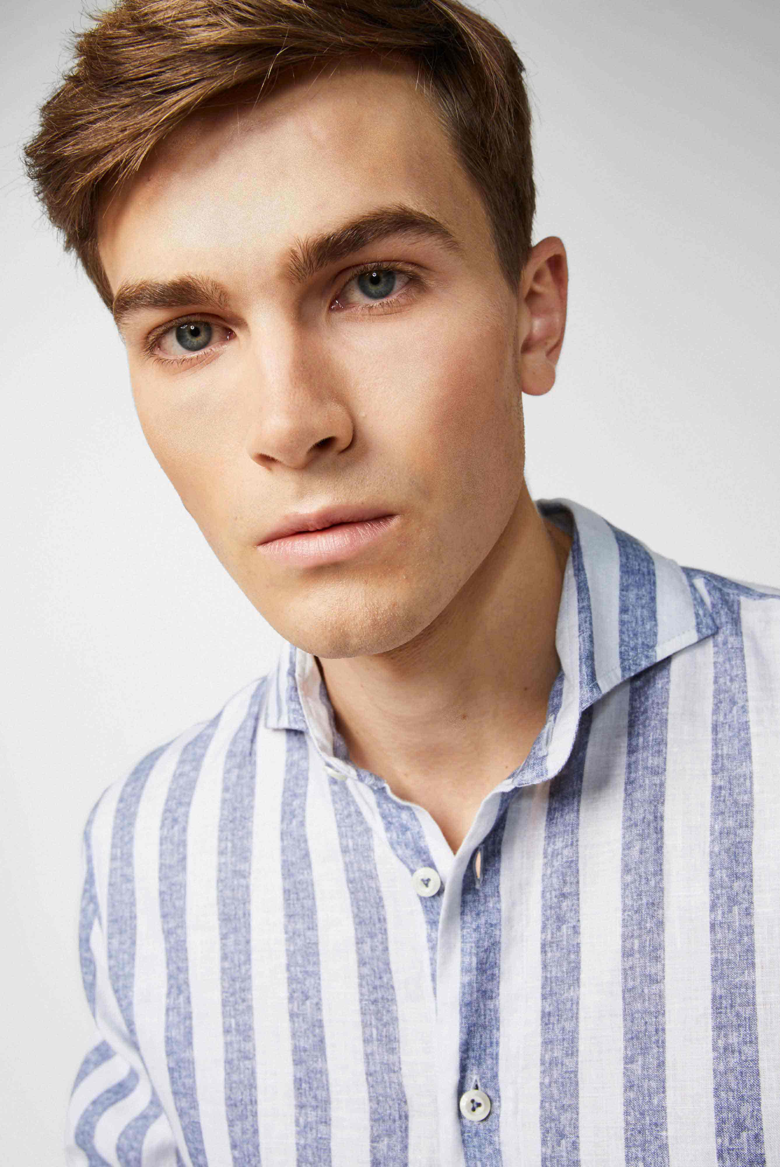 Van Laack-Leinenhemd mit zweifarbigem Streifendruck-Hemden & Blusen-Black-Deal-Outlet-by-ARCHIVIST