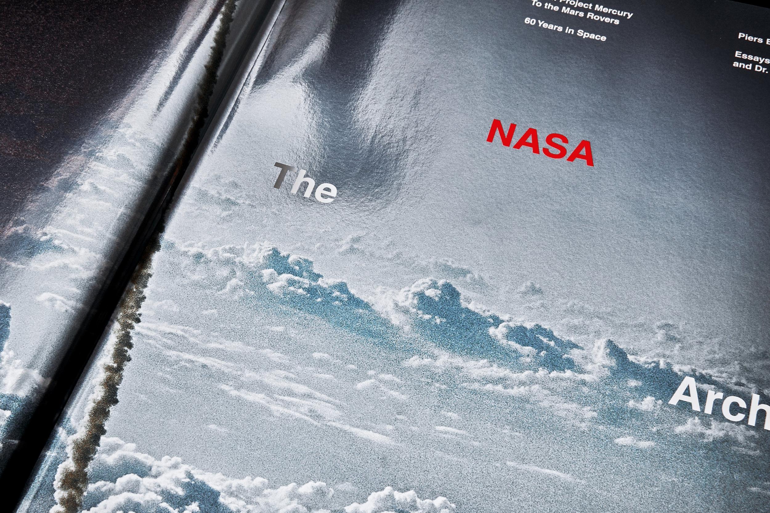 Taschen-The NASA Archives. 60 Years in Space (English)-Photography-Black-Deal-Outlet-by-ARCHIVIST