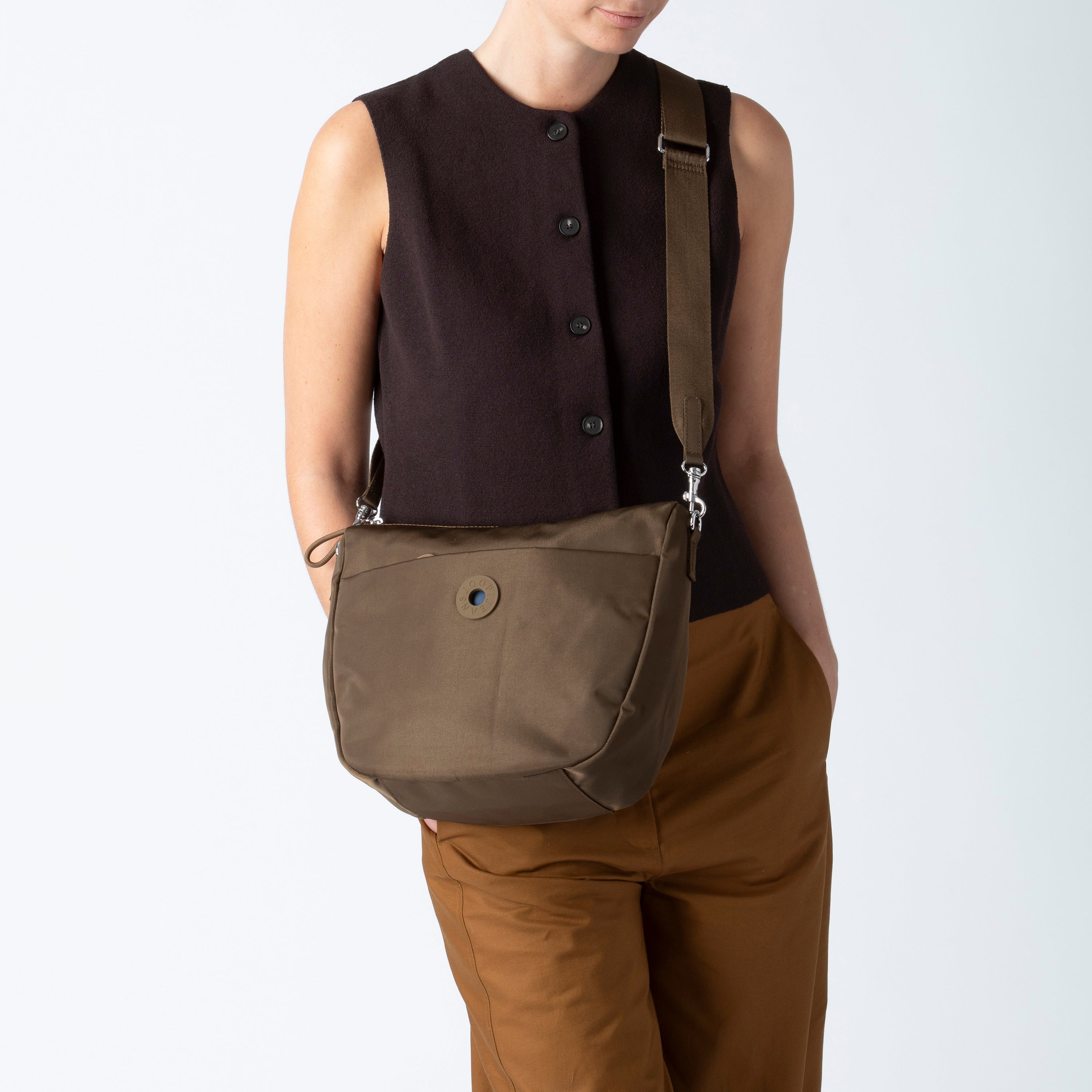 Joop Jeans-Joop Jeans - Damen Schultertasche Giocoso 1.0 Delia-Taschen-Black-Deal-Outlet-by-ARCHIVIST