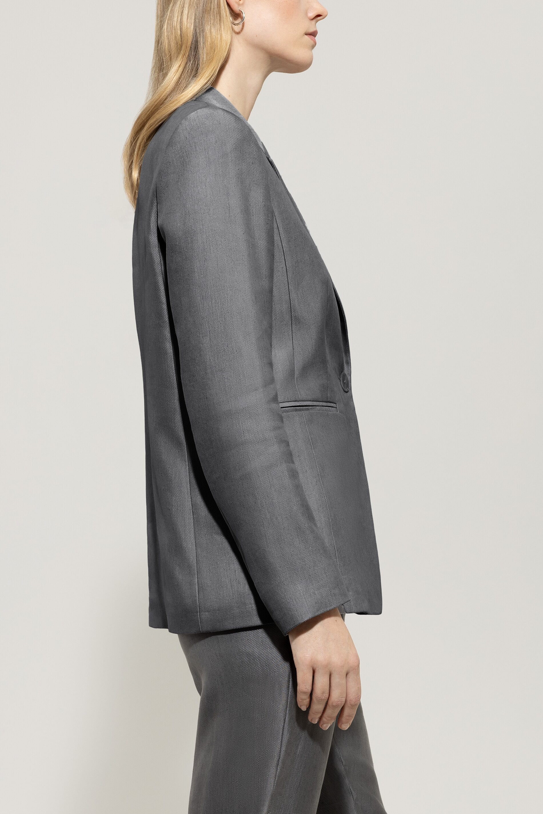 Gabardine-Boyfriend-Blazer