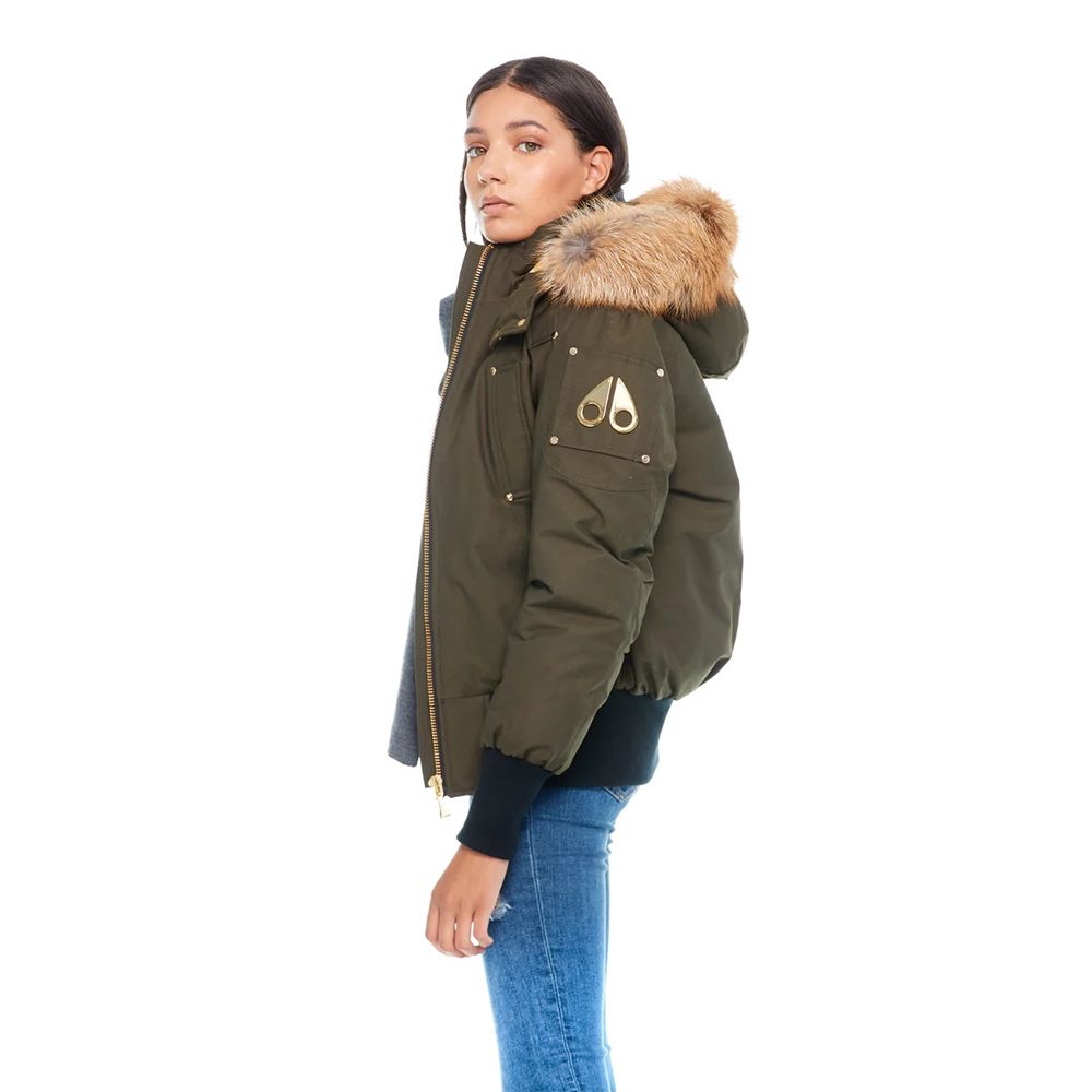 Opulente goldfarbene Bomberjacke mit Pelzbesatz