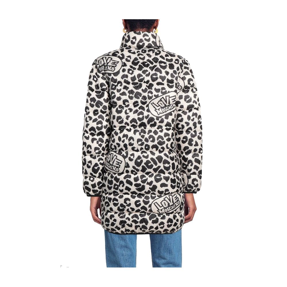 Bezaubernde lange Daunenjacke mit Leopardenmuster