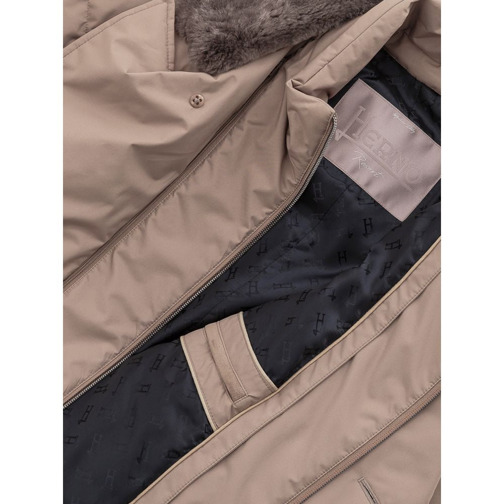 Graue Polyester-Jacke