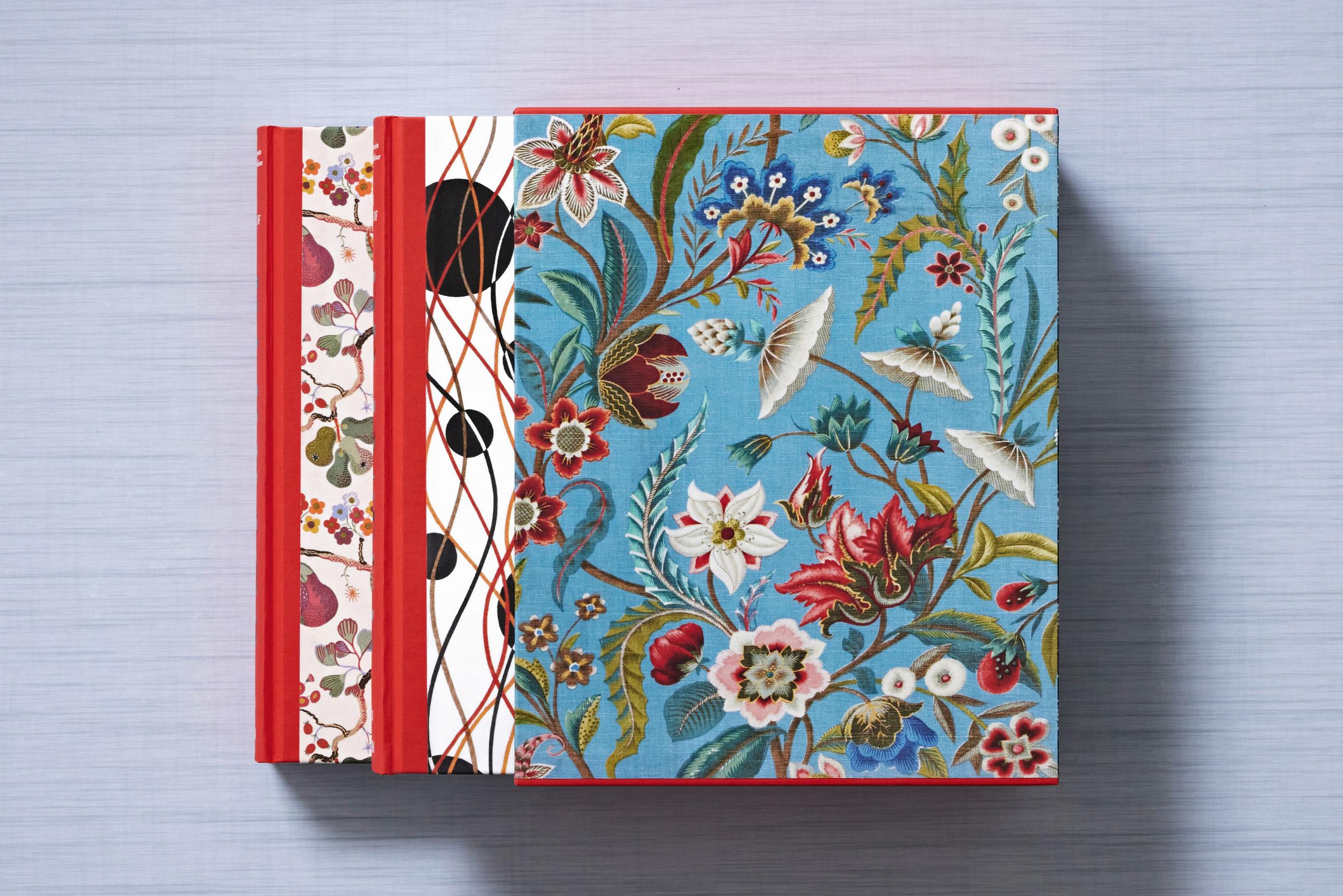 Taschen-The Book of Printed Fabrics. From the 16th century until today (German, French, English)-Fashion-Black-Deal-Outlet-by-ARCHIVIST