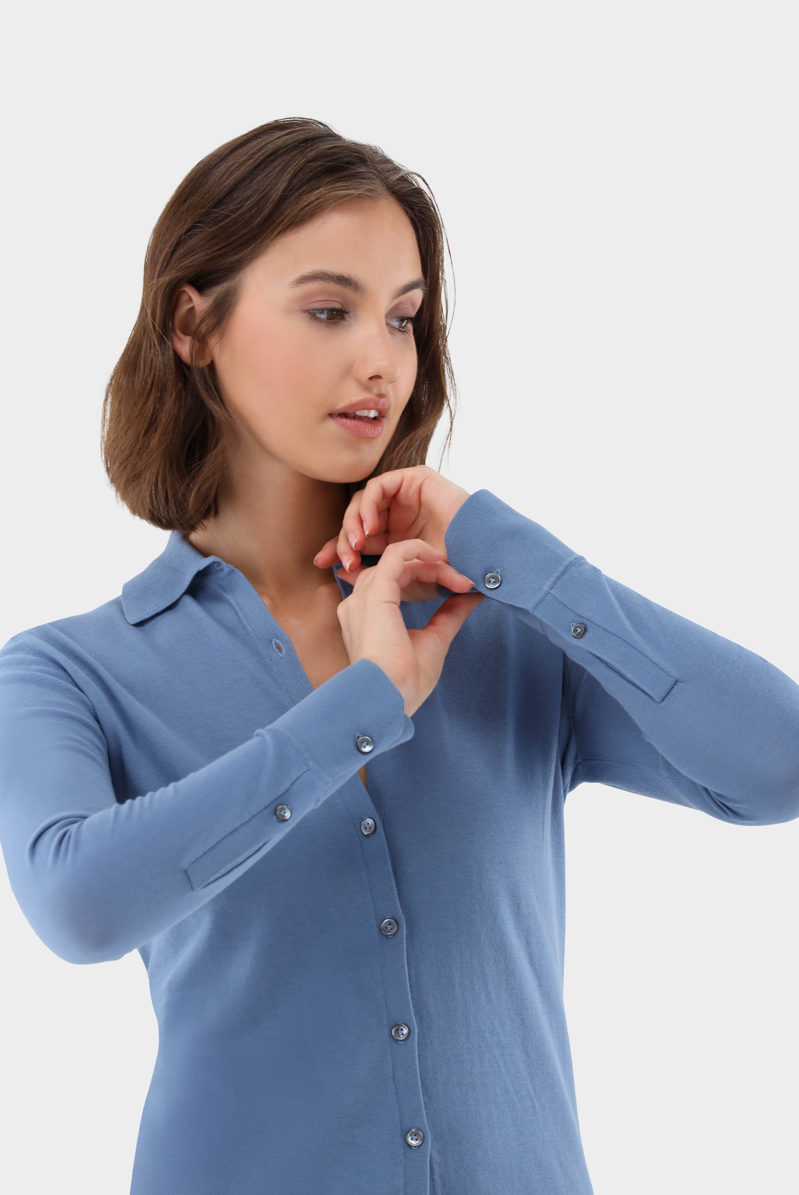 Knit shirt made of cotton