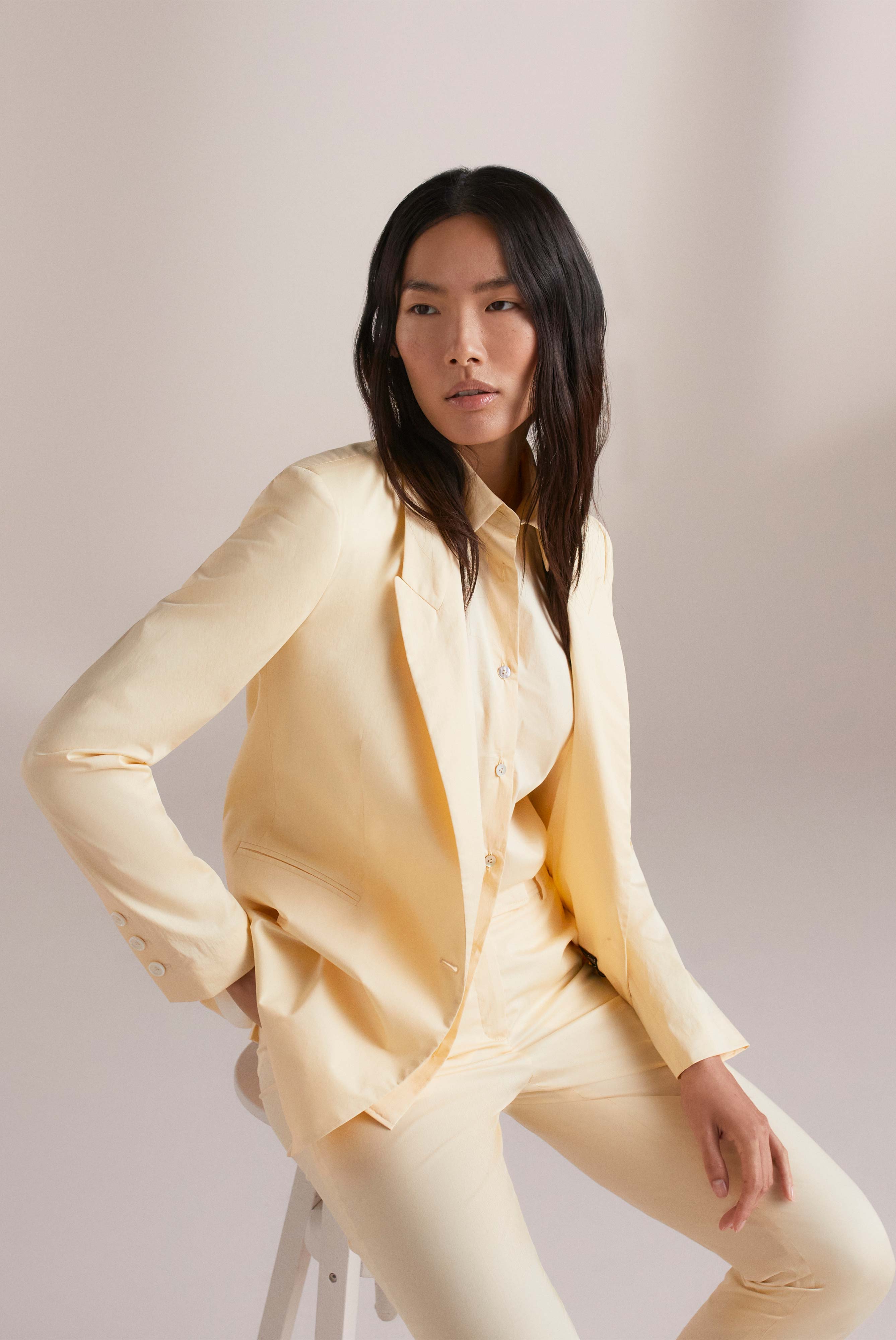 Classic business shirt blouse in yellow cotton