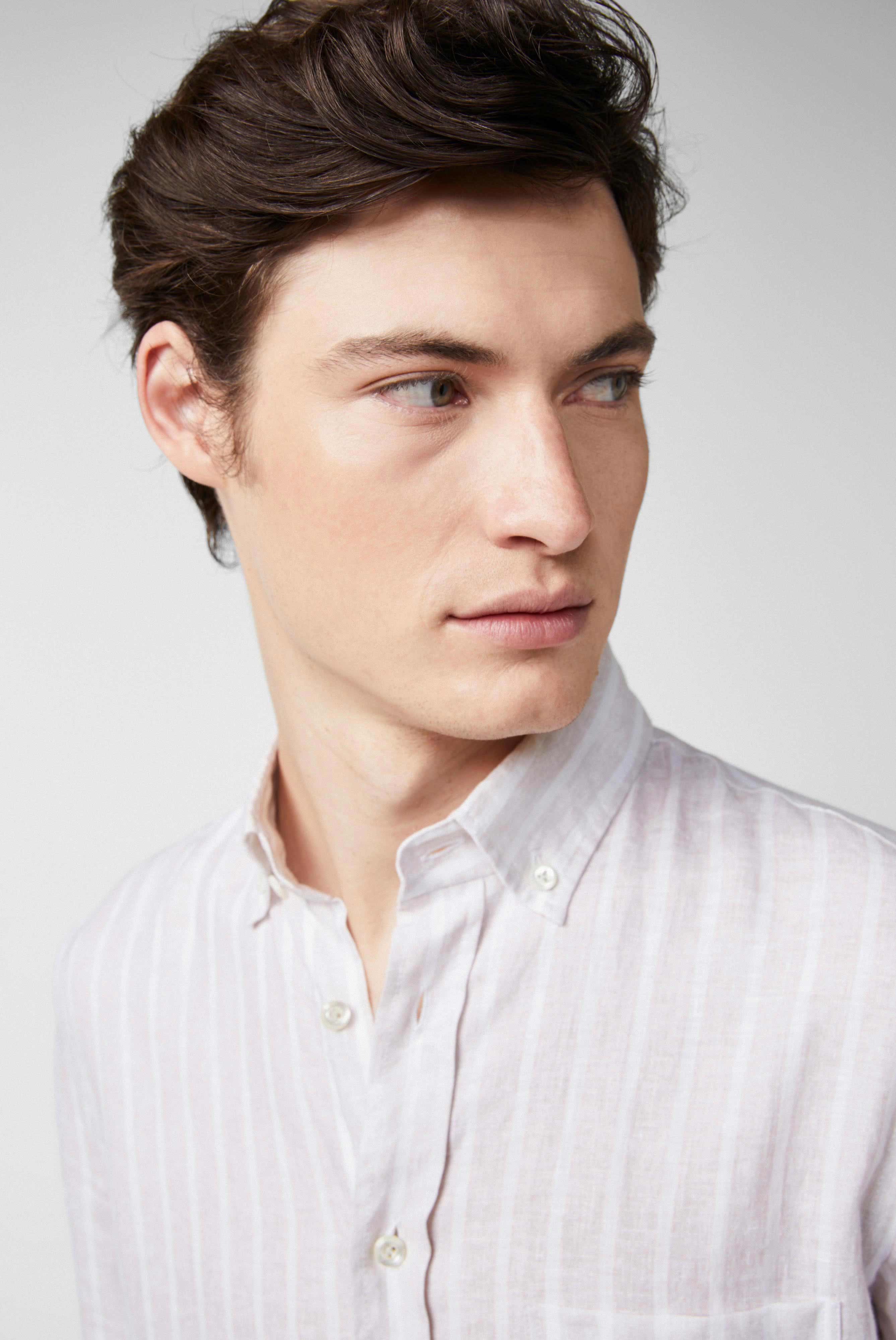 Button-Down-Hemd aus Leinen mit Streifendruck Beige