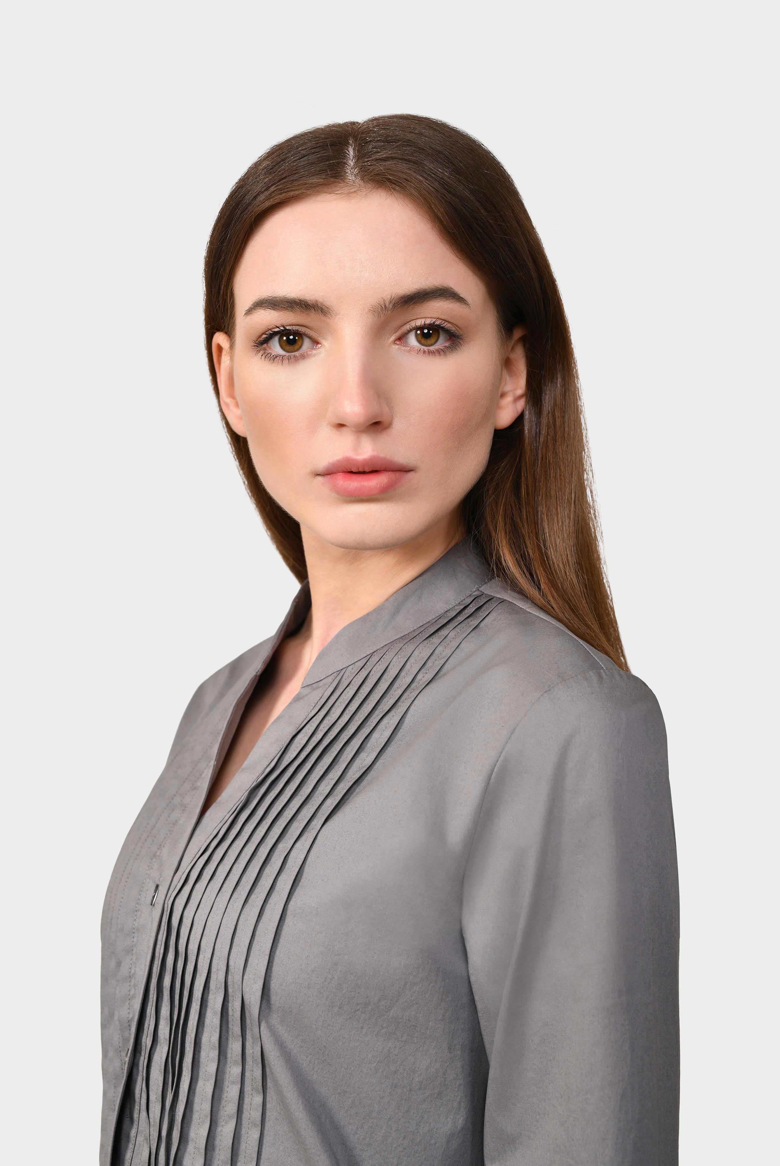 Knielanges Kleid mit Stehkragen und Raffdetails