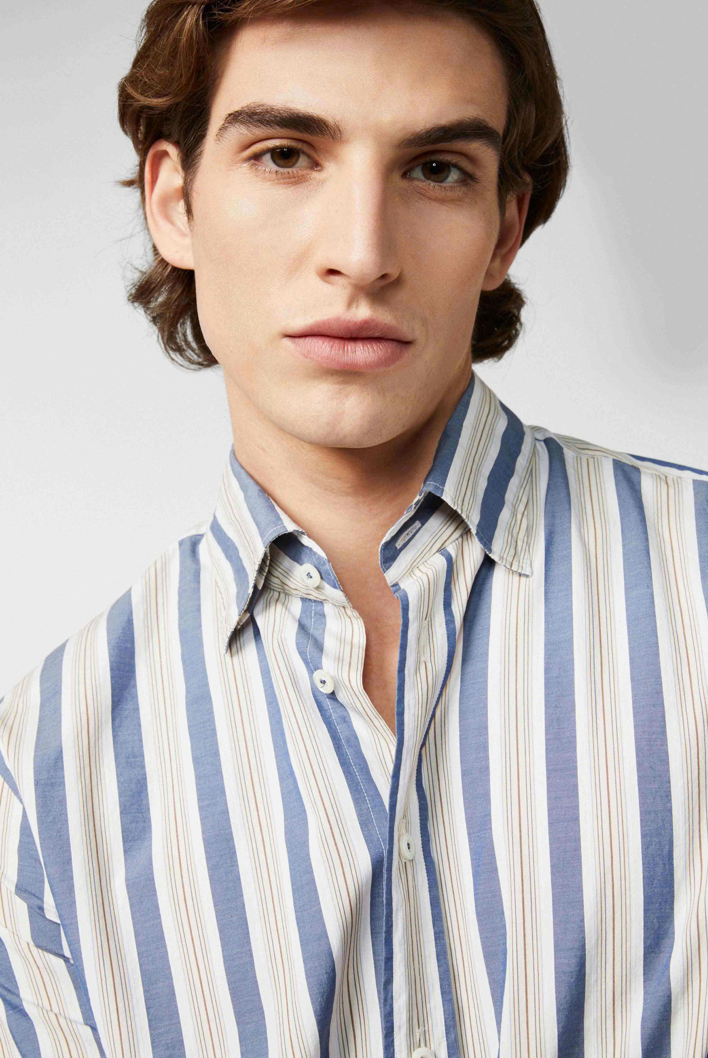 Wide striped cotton shirt with button-down collar