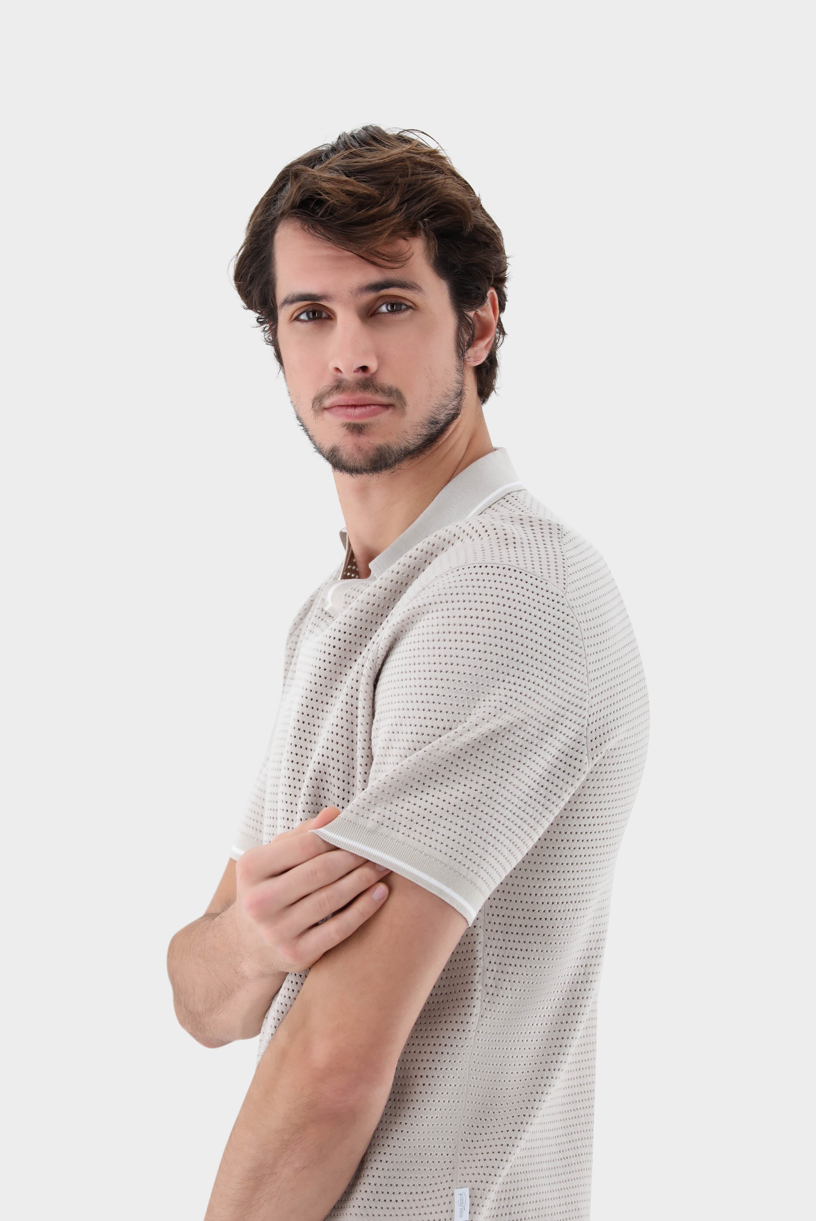 V-Neck Polo mit Retro Strukturund Kontrastkragen