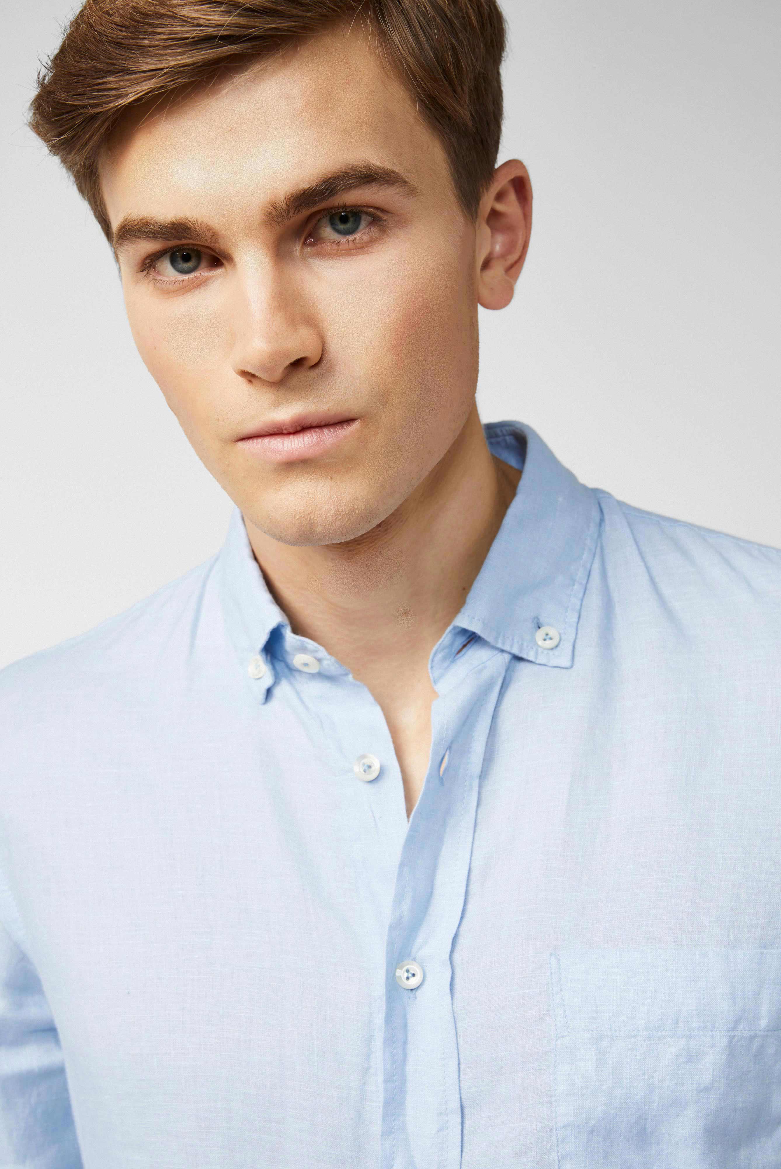 Leinenhemd mit Button-Down-Kragen