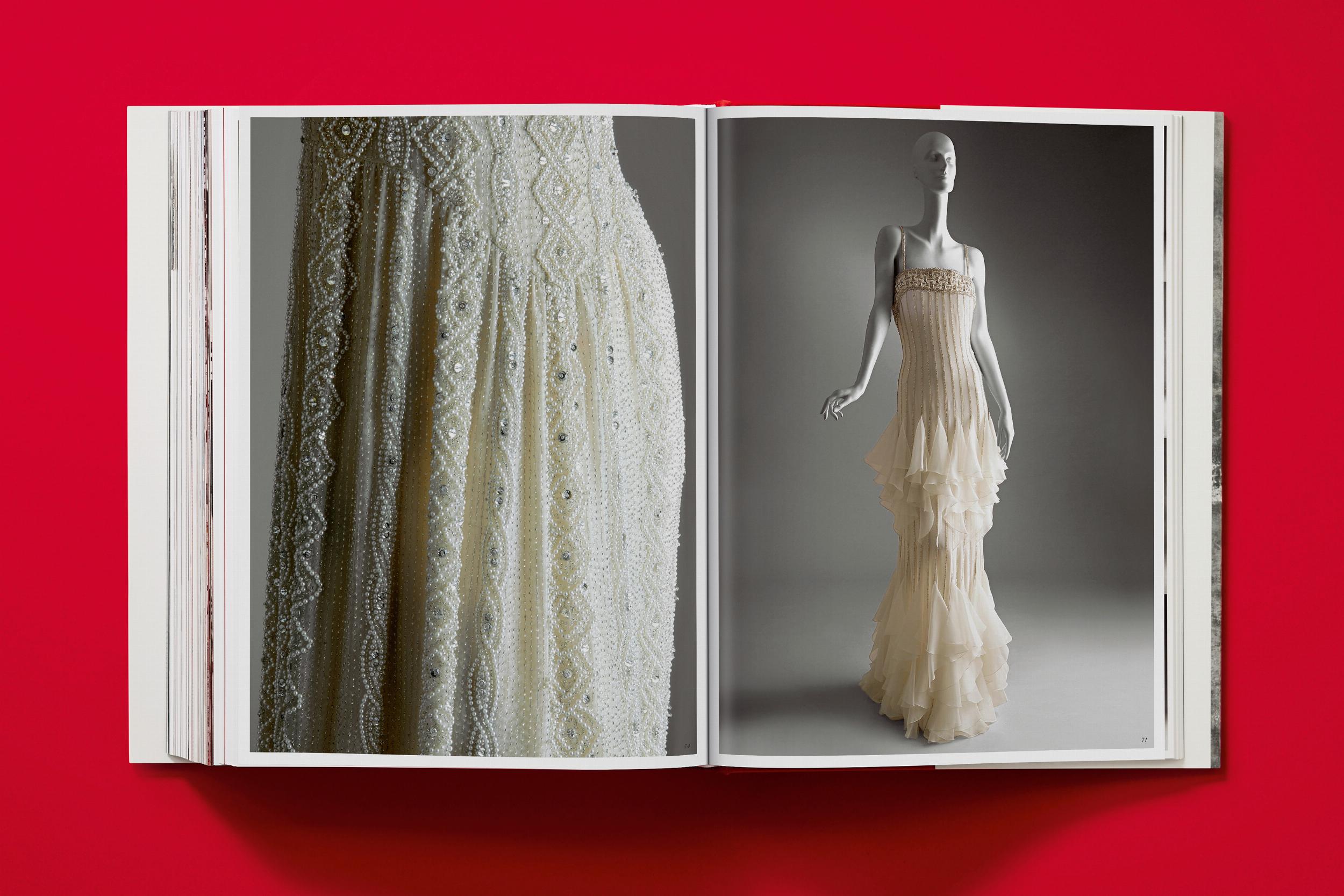 Taschen-Valentino. A Grand Italian Epic (English)-Fashion-Black-Deal-Outlet-by-ARCHIVIST