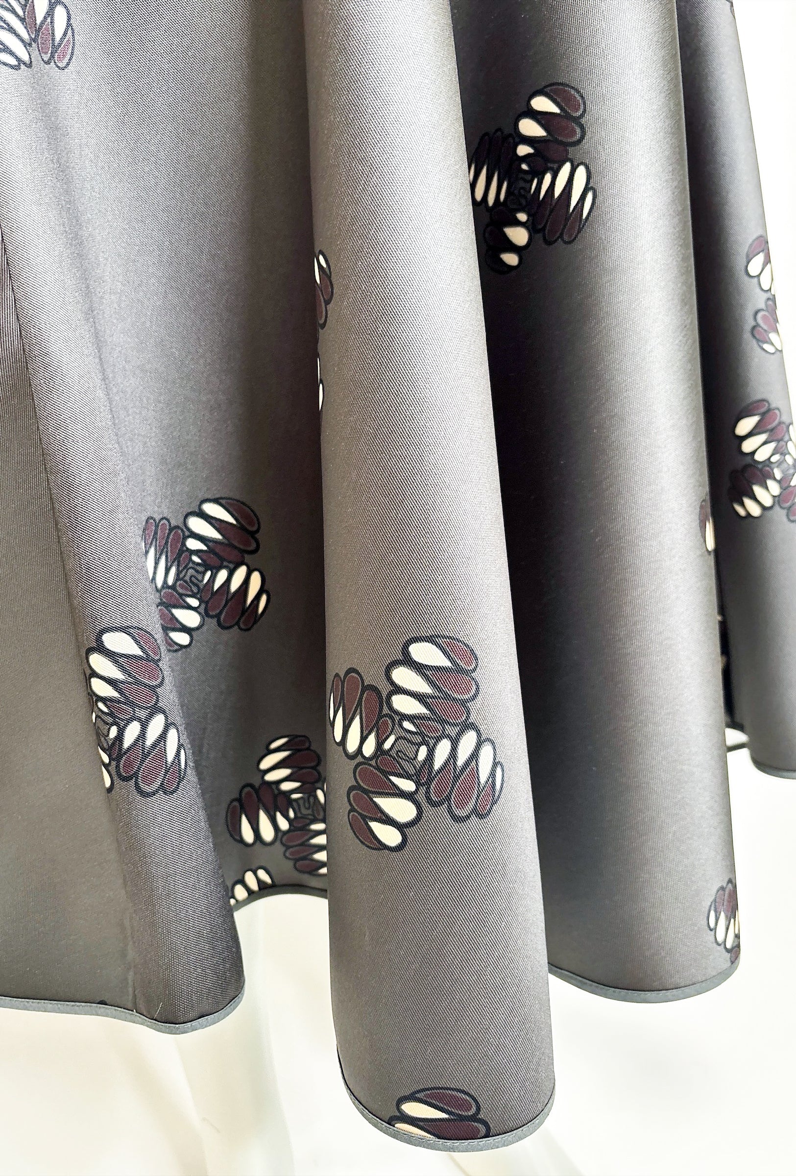 Fancy Fans Rock, Shadow